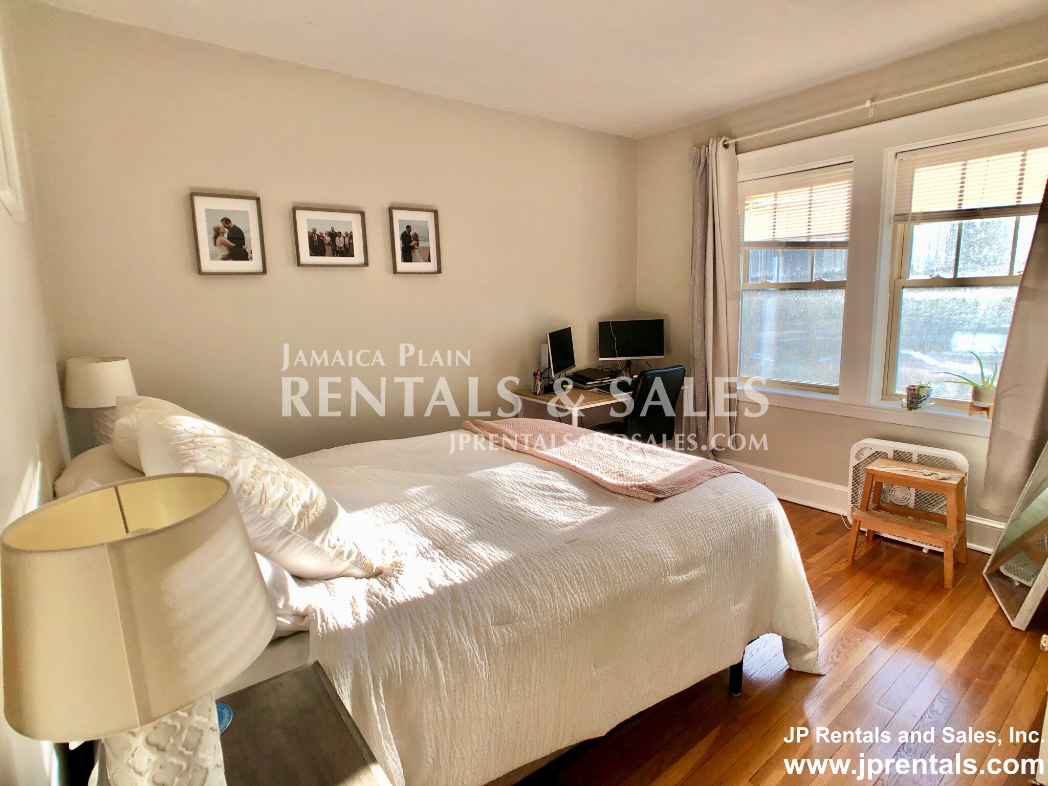 136 Arborway, Jamaica Plain