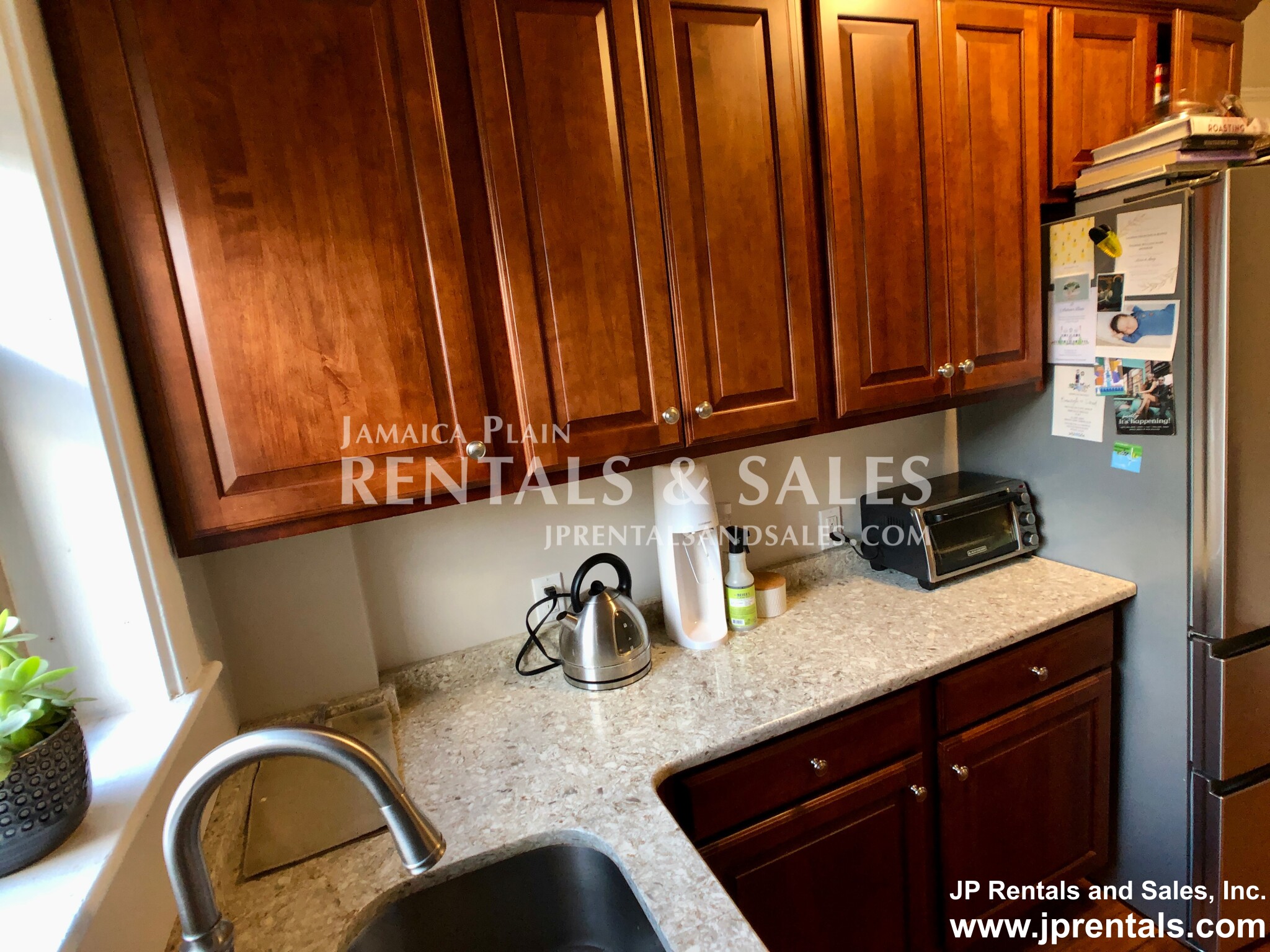 136 Arborway, Jamaica Plain