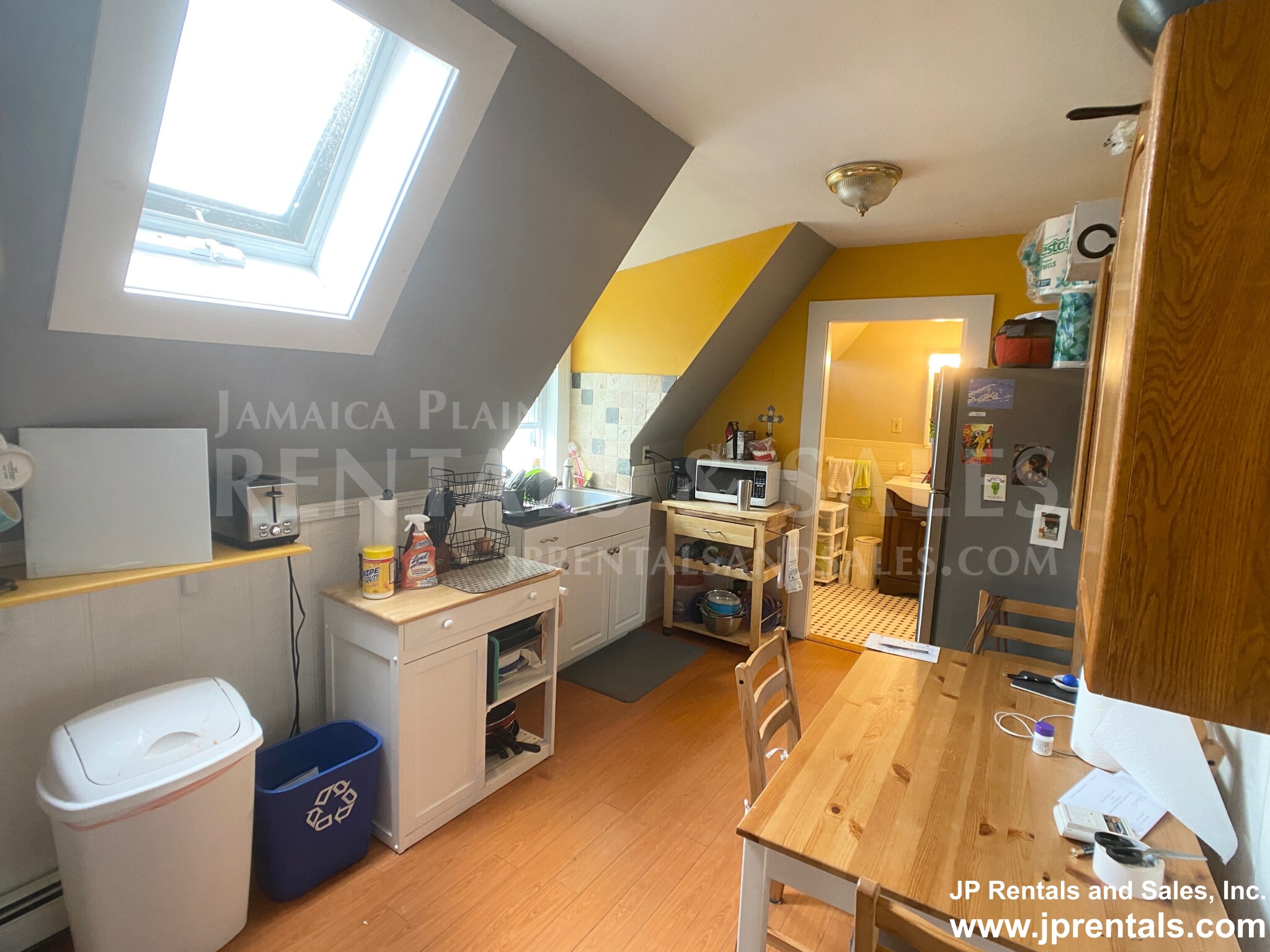 51 Cornwall St, Jamaica Plain