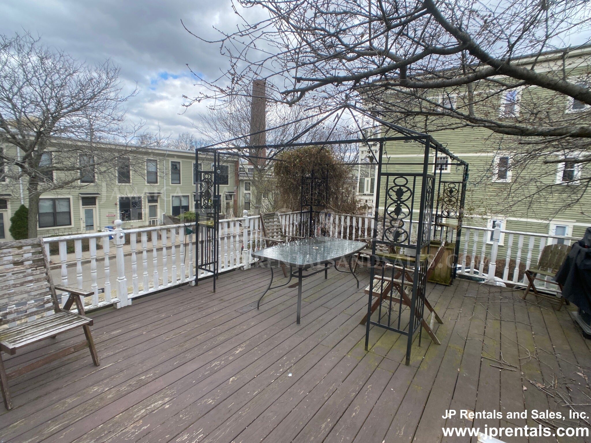 51 Cornwall St, Jamaica Plain