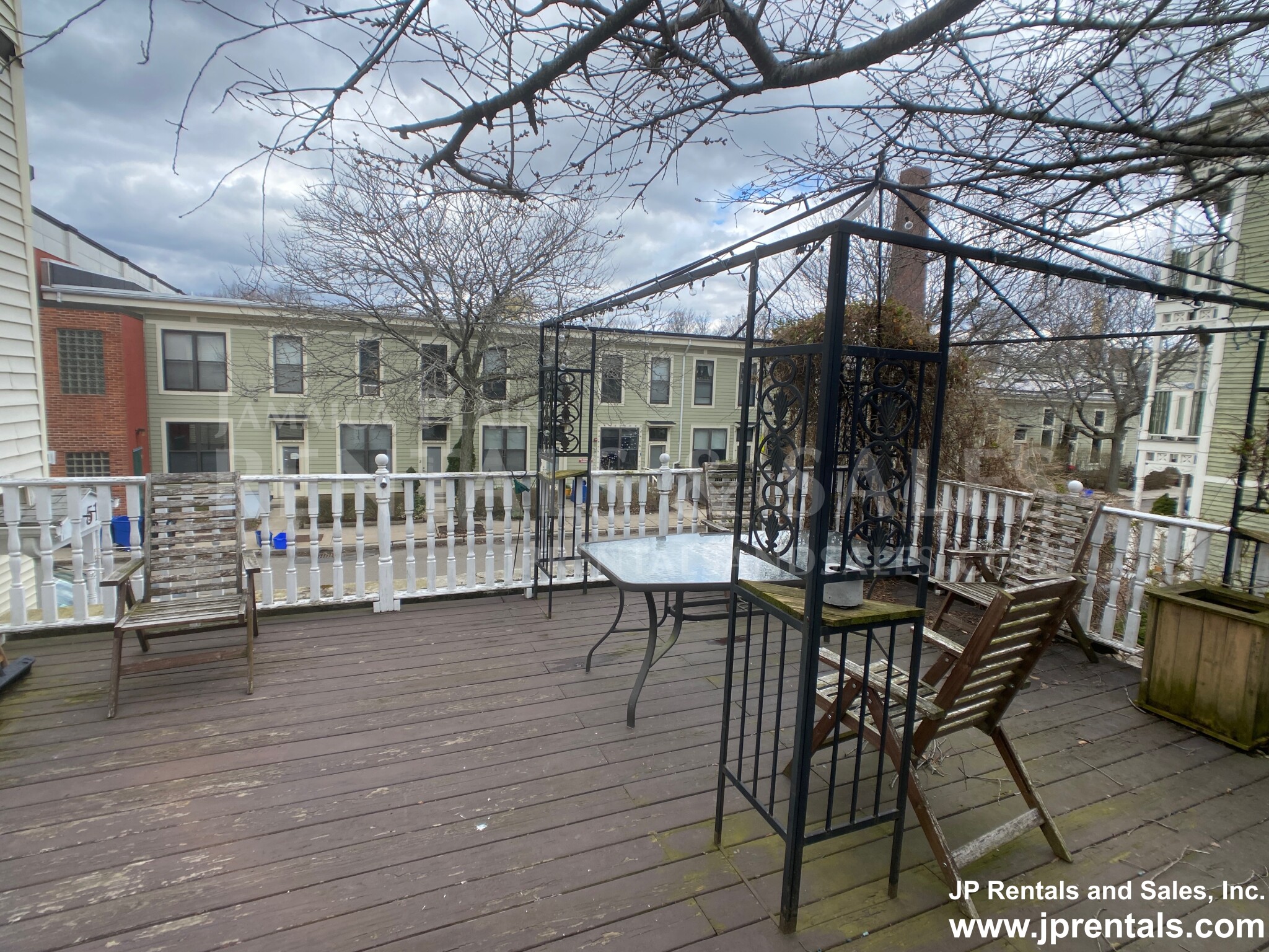 51 Cornwall St, Jamaica Plain