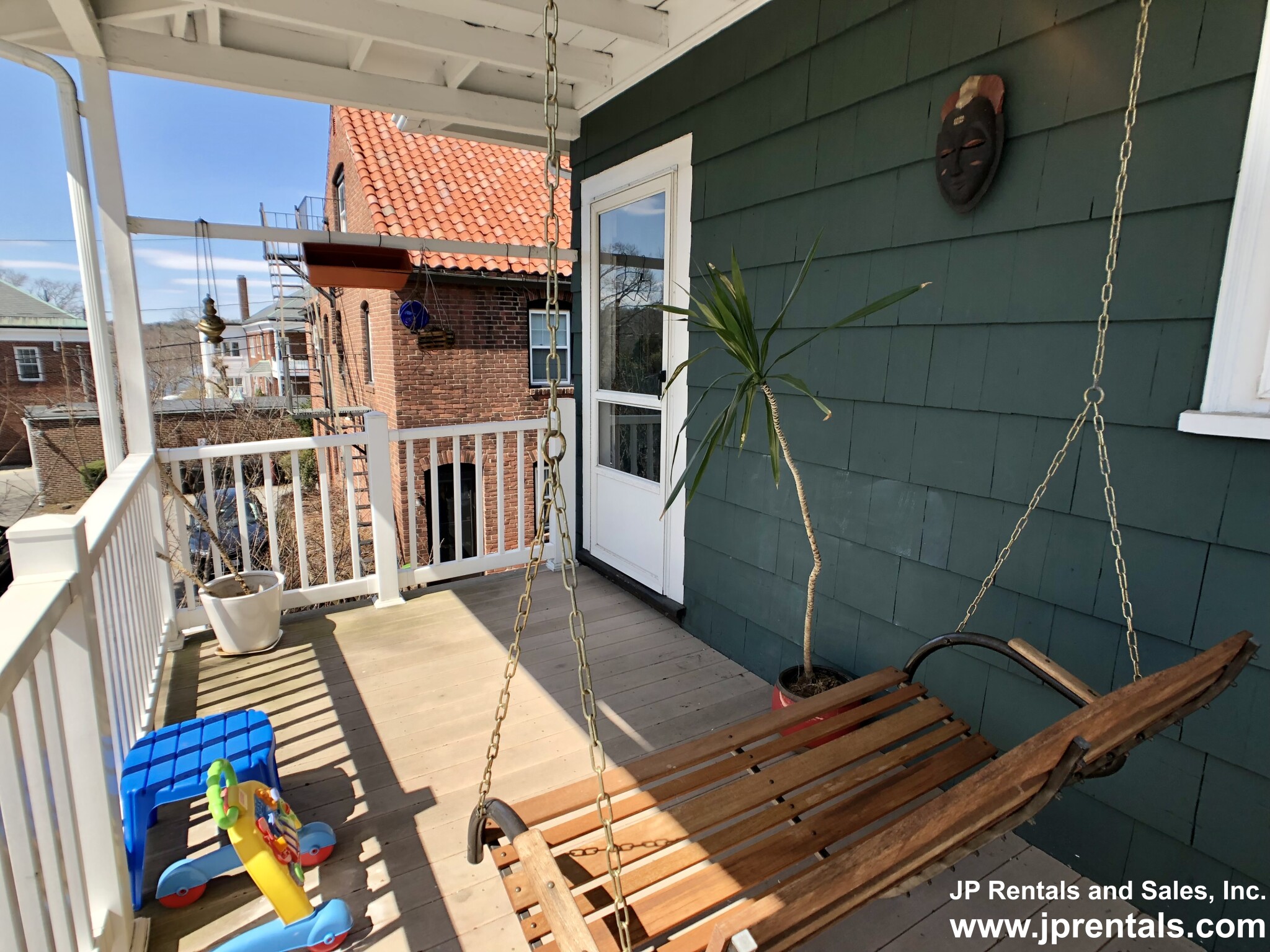 32 Lakeville Rd, Jamaica Plain