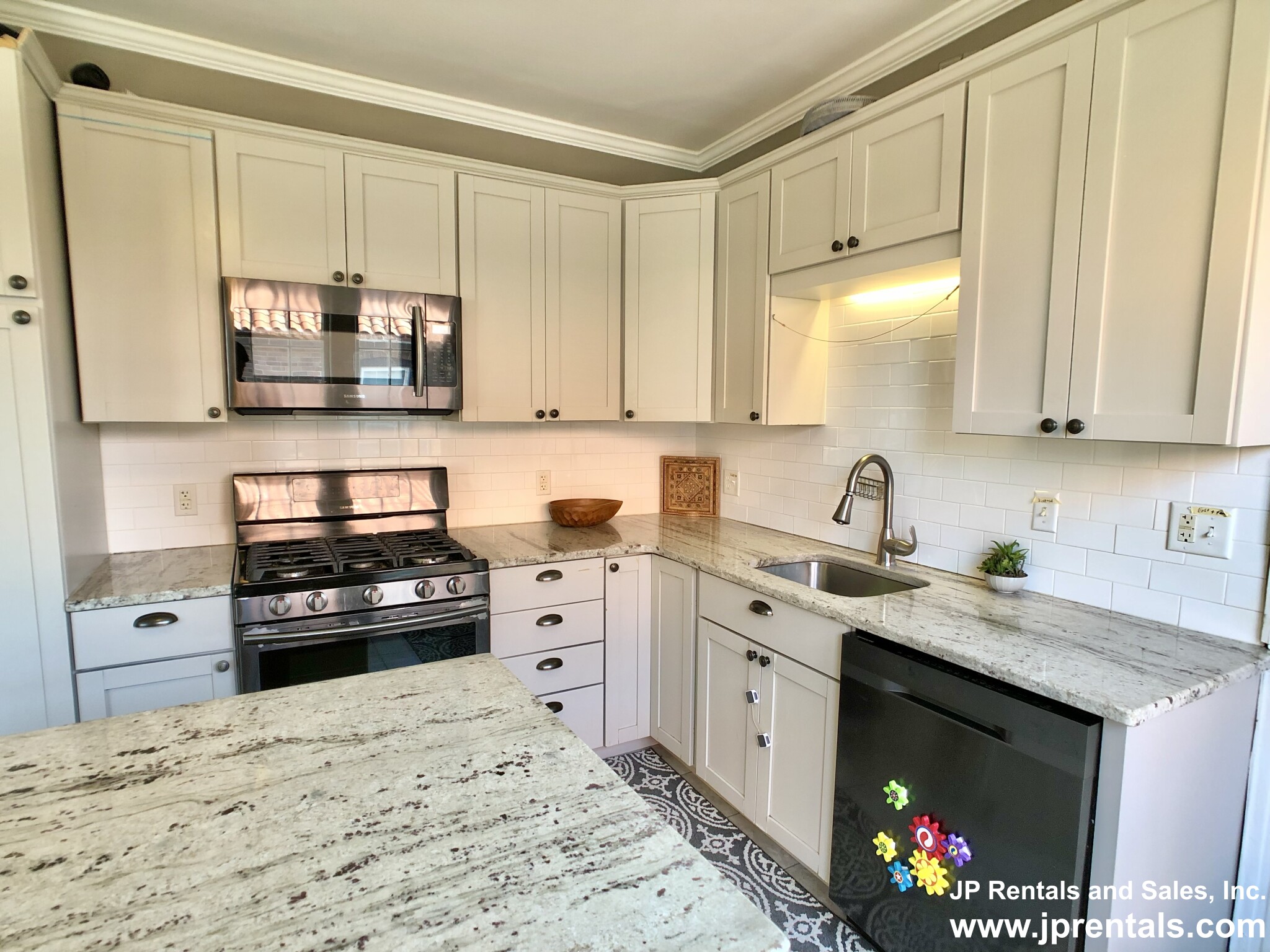 32 Lakeville Rd, Jamaica Plain