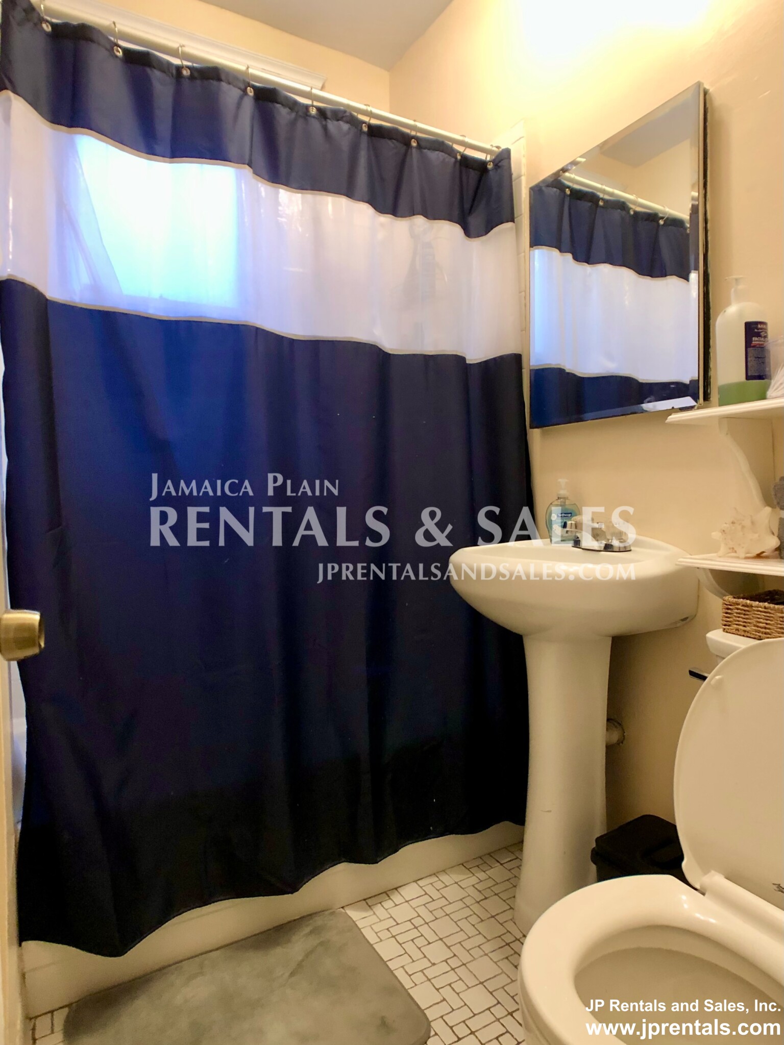 60 Jamaicaway, Jamaica Plain