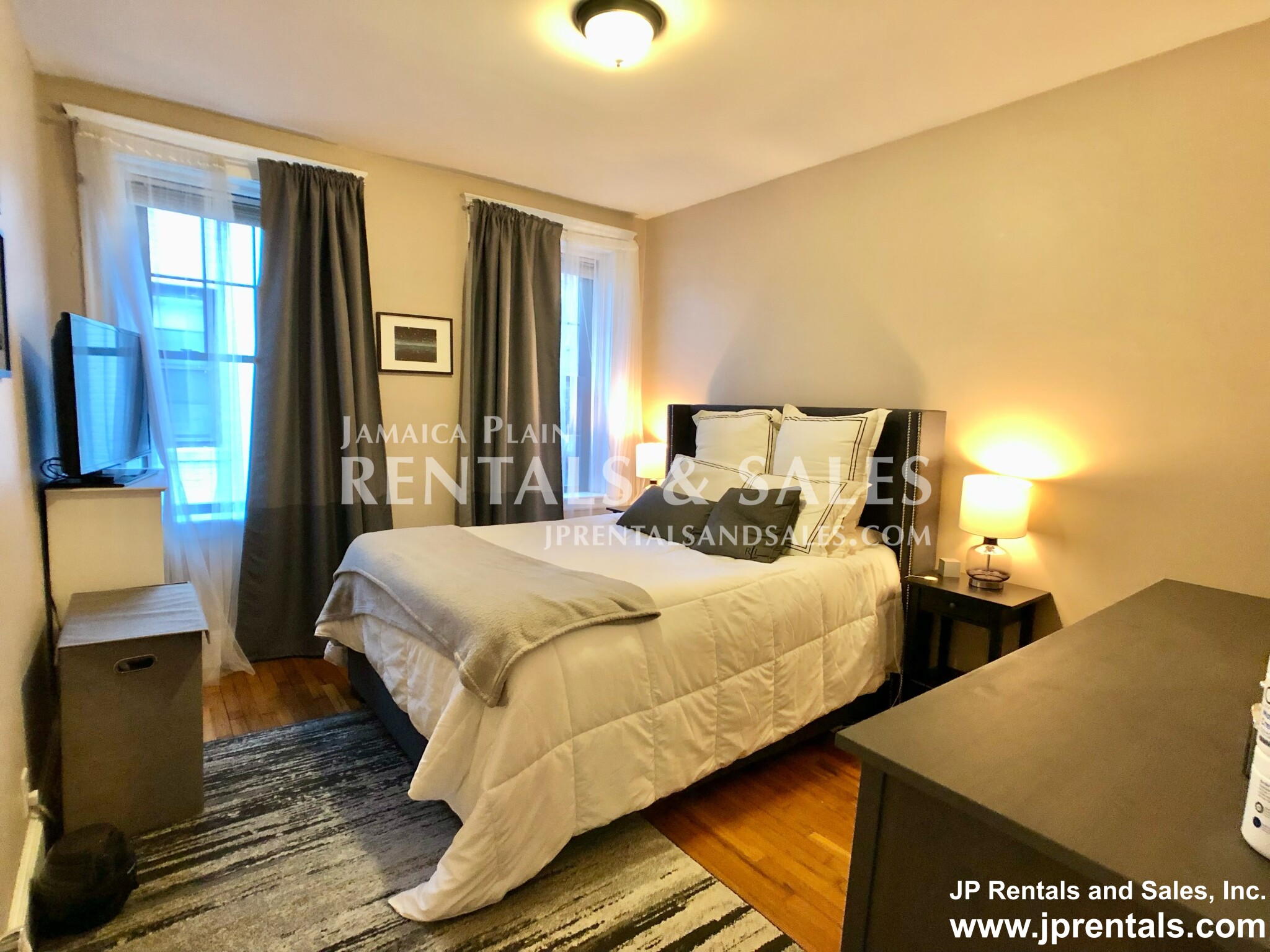 60 Jamaicaway, Jamaica Plain