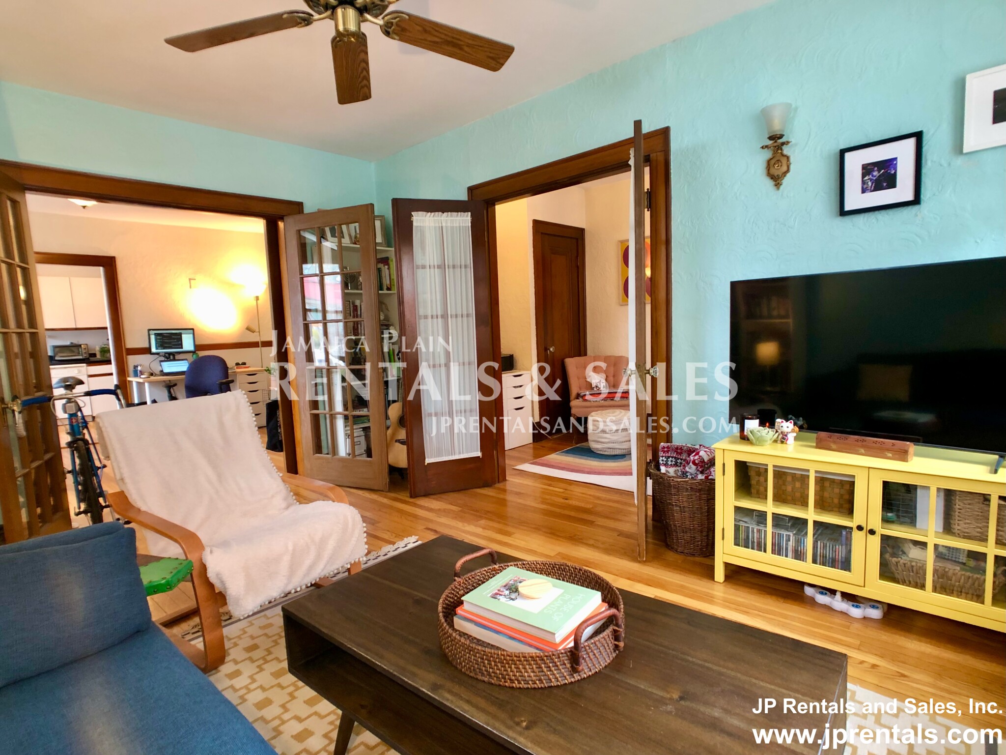 8 Lakeville Rd, Jamaica Plain