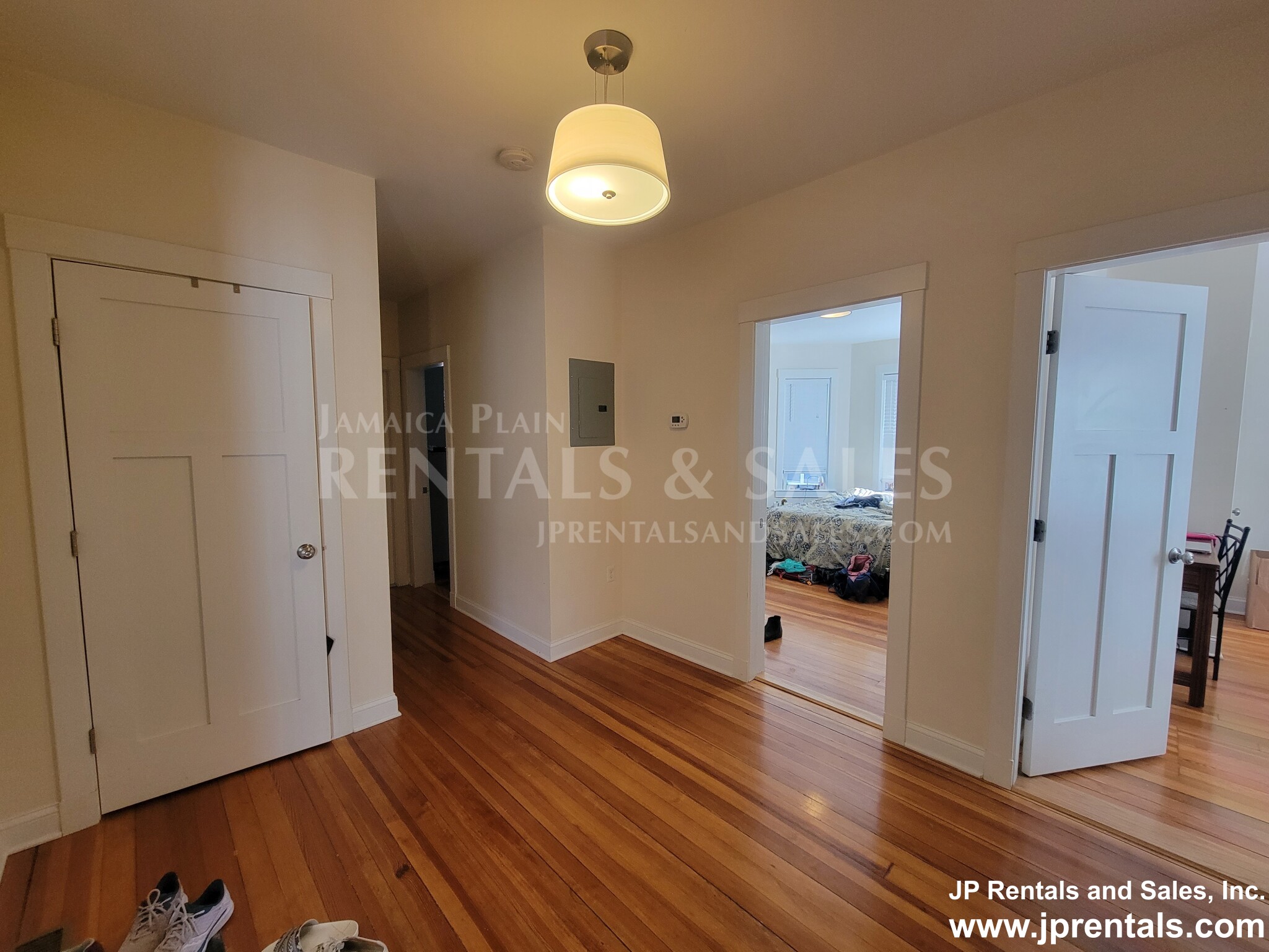 31 Parkton Rd, Jamaica Plain