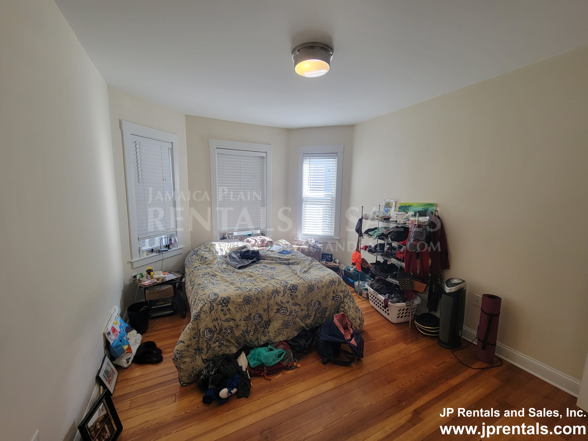 31 Parkton Rd, Jamaica Plain