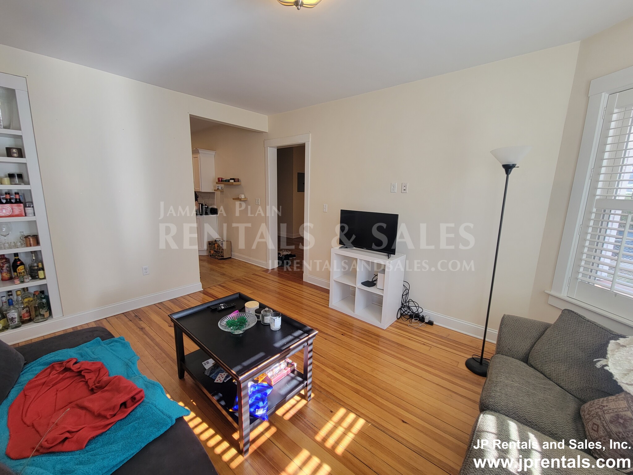 31 Parkton Rd, Jamaica Plain