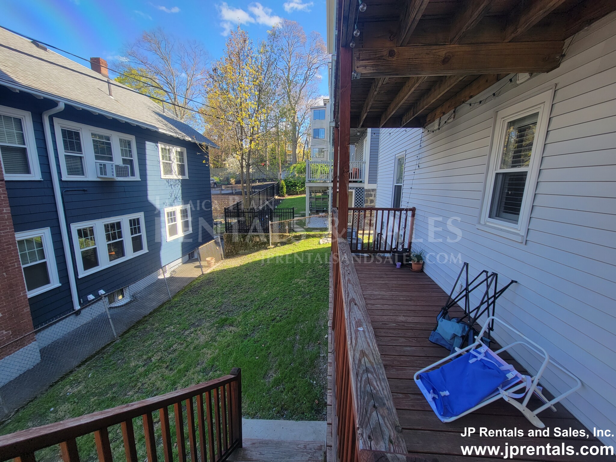 31 Parkton Rd, Jamaica Plain