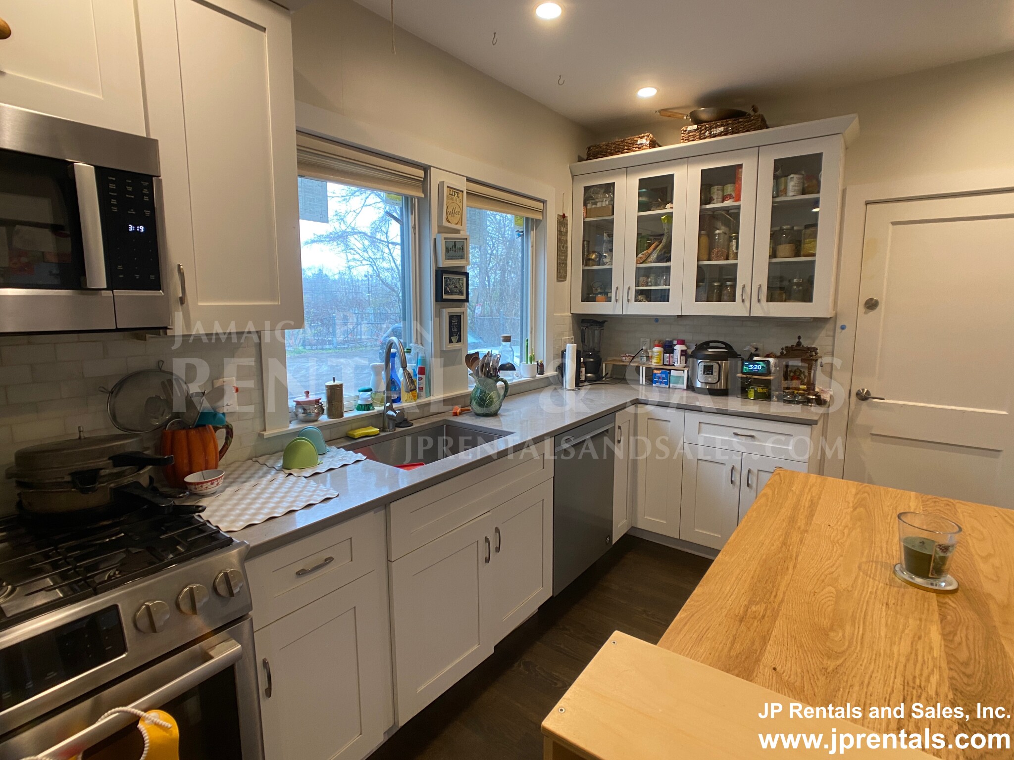 319 Forest Hills St, Jamaica Plain