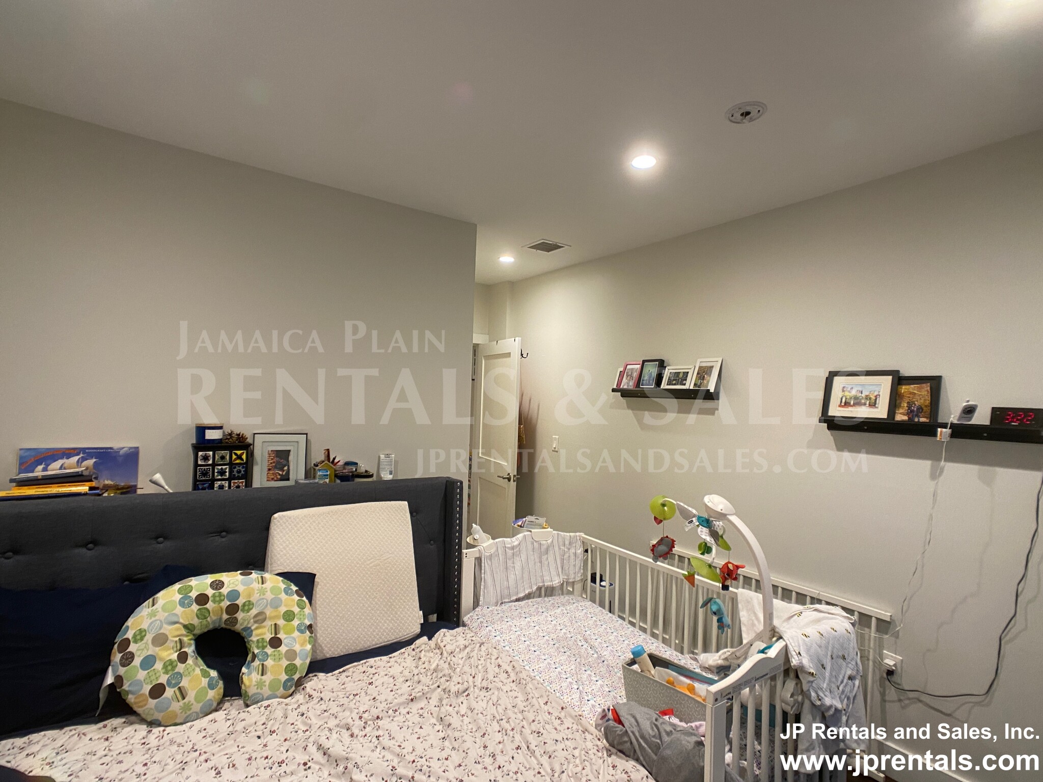 319 Forest Hills St, Jamaica Plain