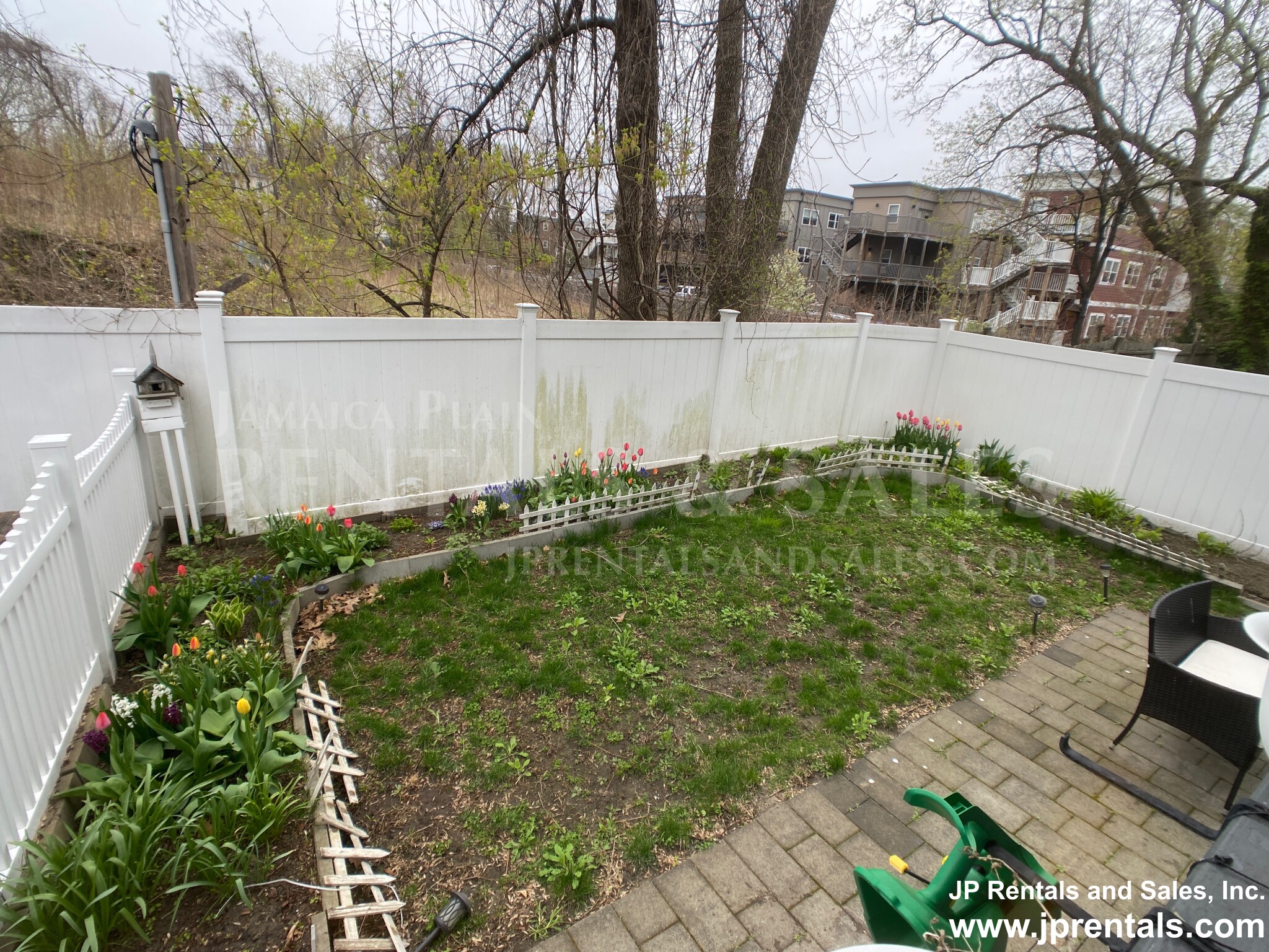 319 Forest Hills St, Jamaica Plain