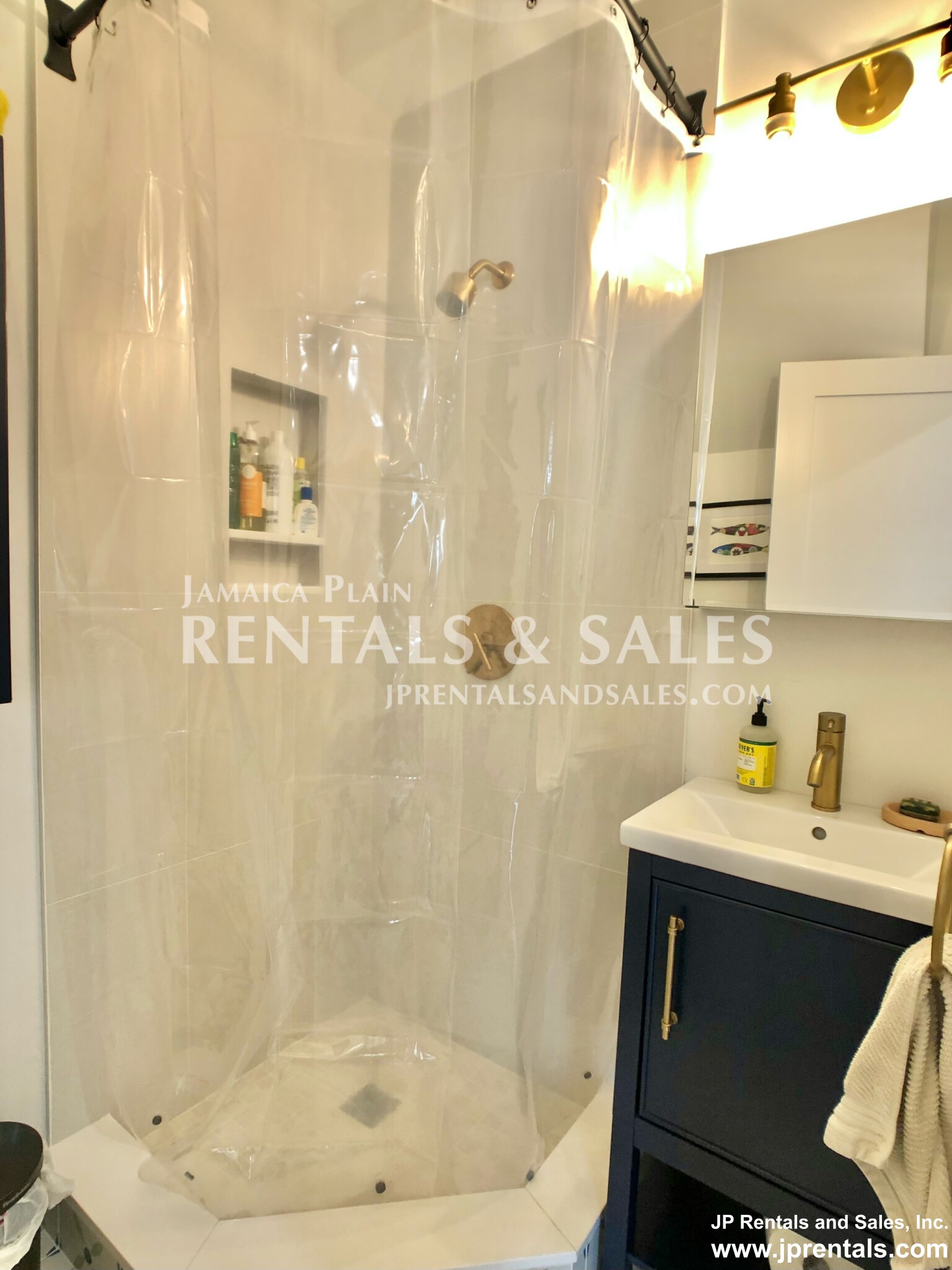 227 Amory St, Jamaica Plain