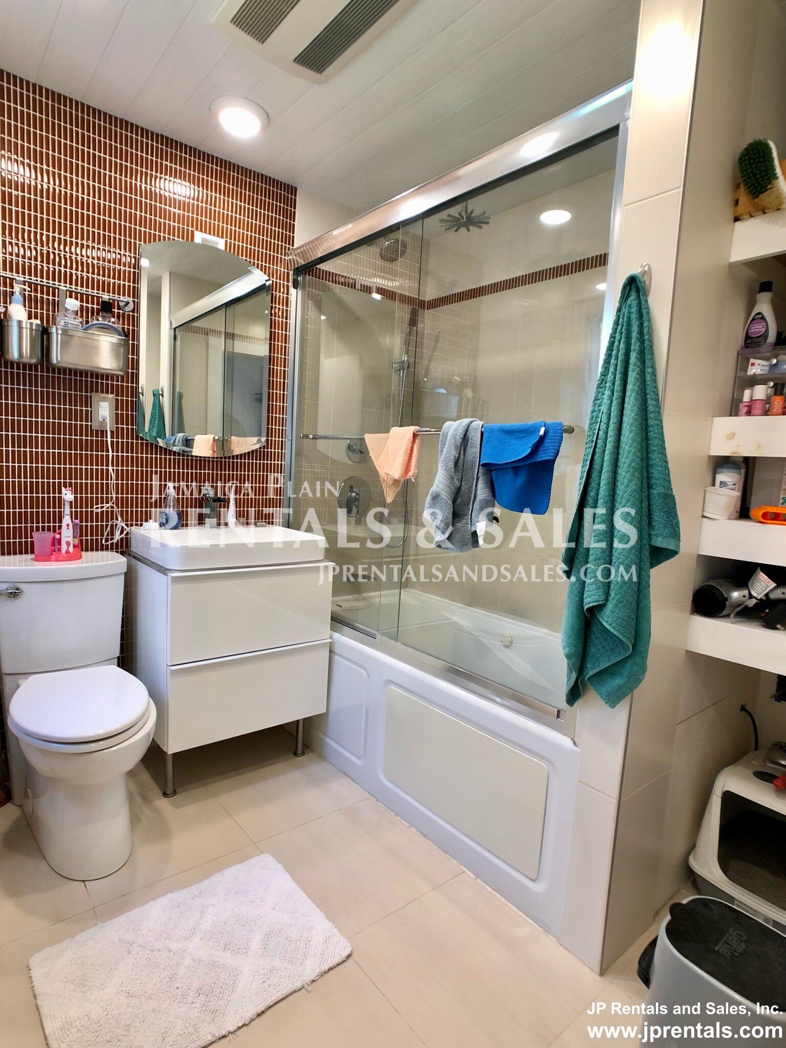 227 Amory St, Jamaica Plain