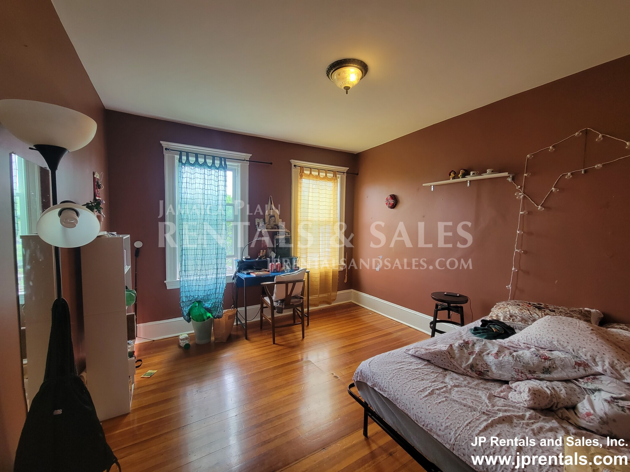 19 Estrella St, Jamaica Plain