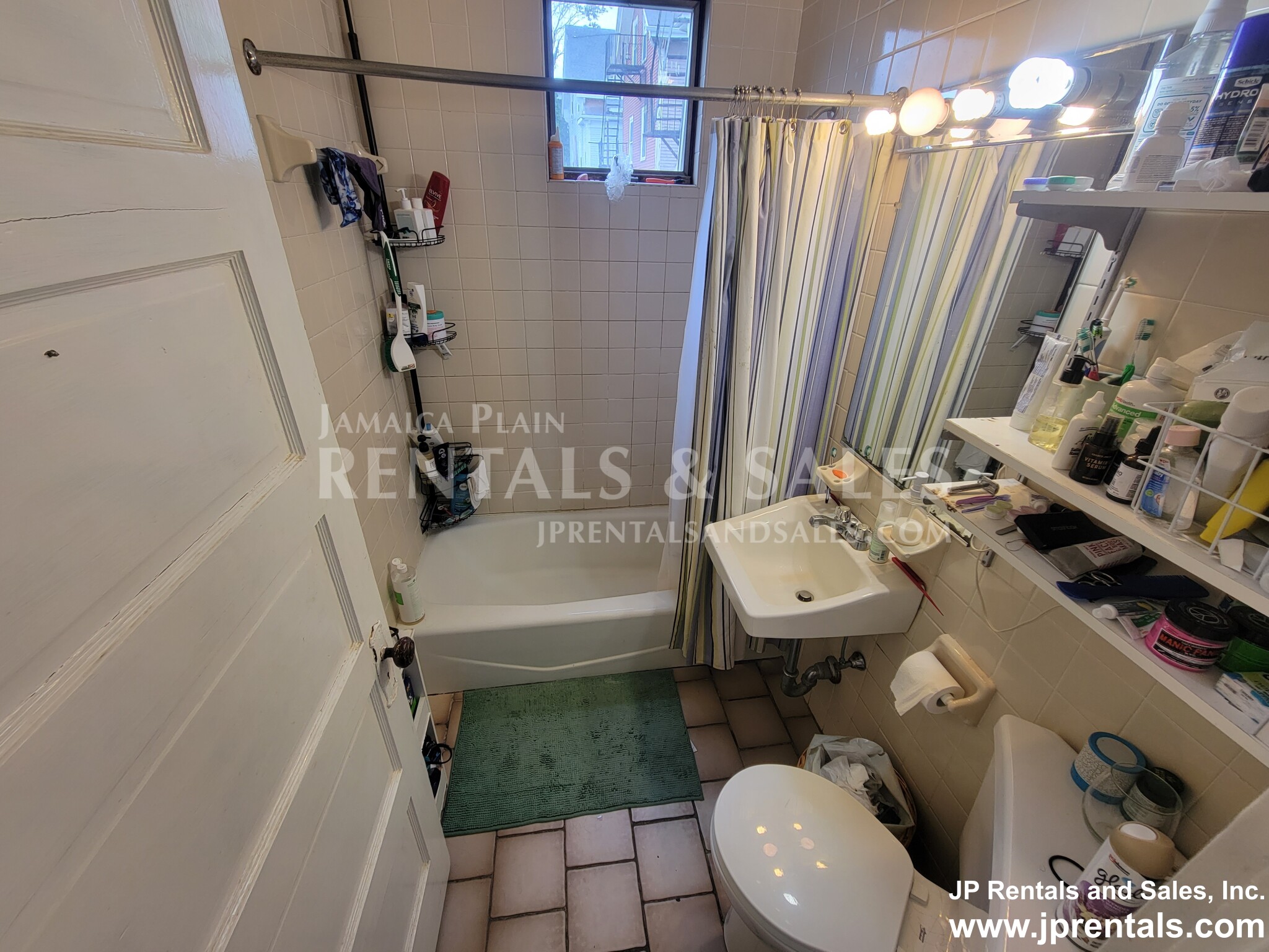 19 Estrella St, Jamaica Plain