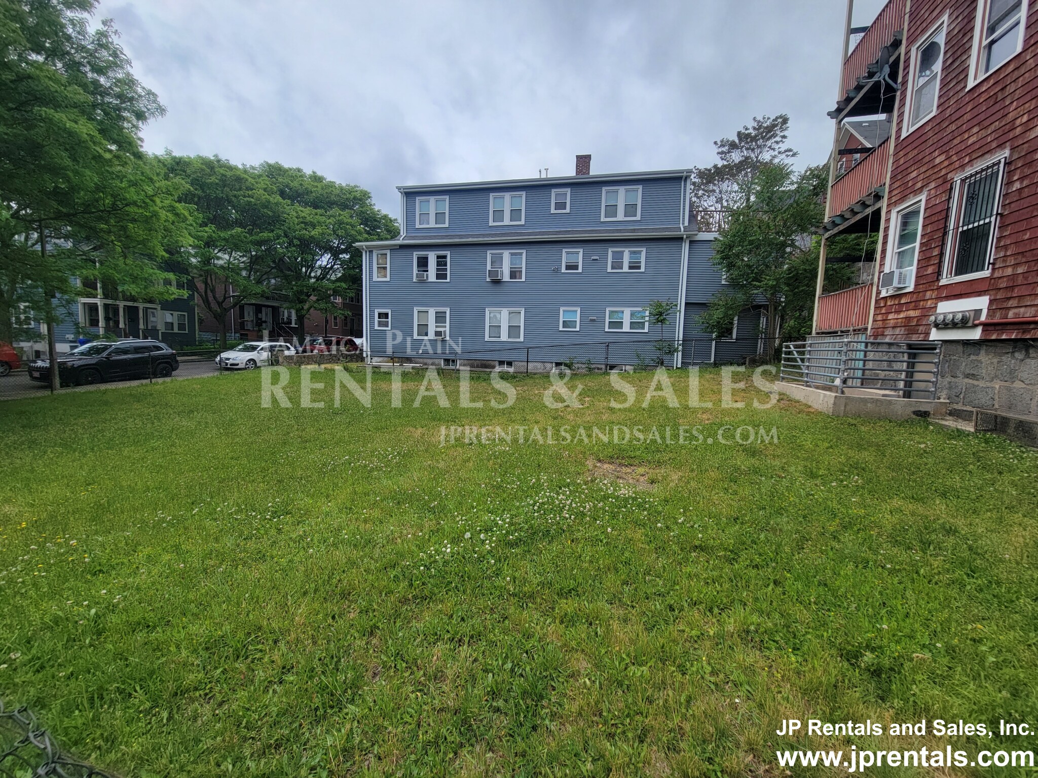 19 Estrella St, Jamaica Plain