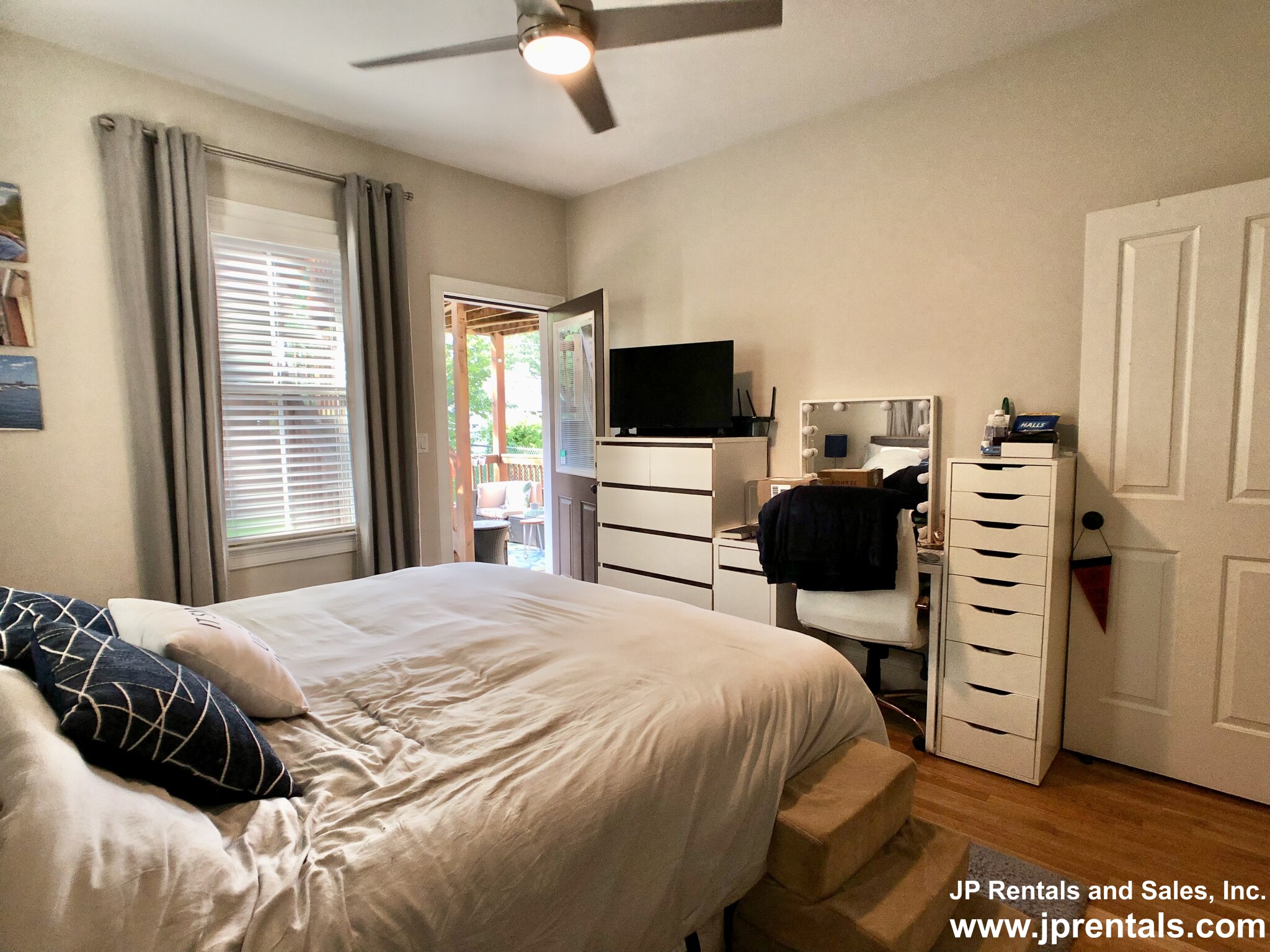 13 Meehan St, Jamaica Plain