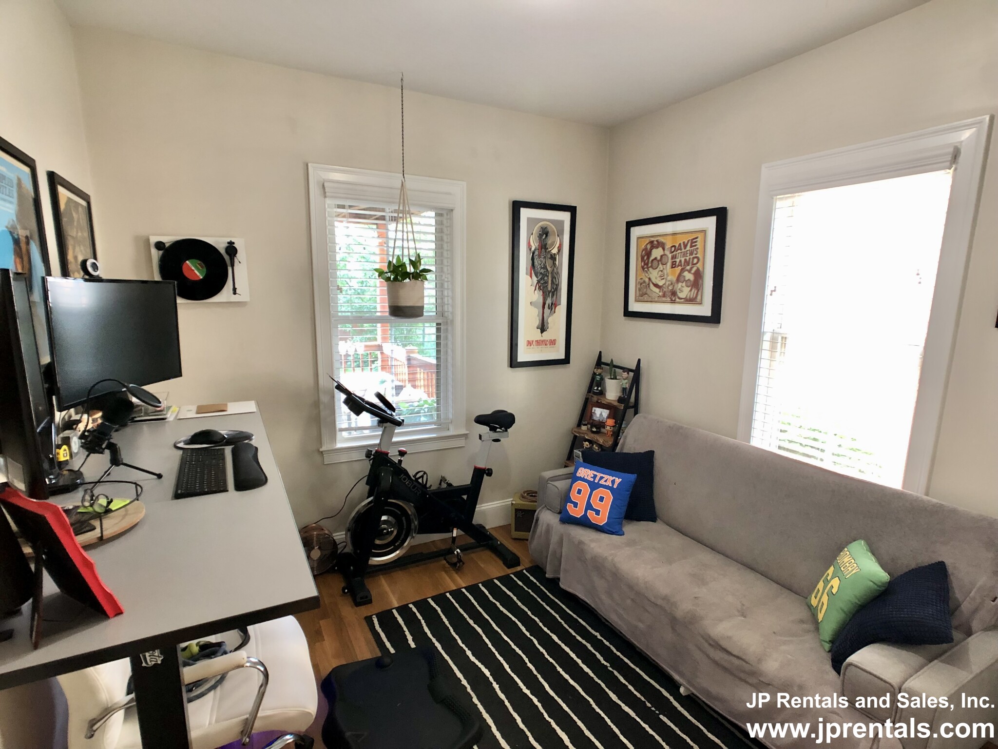 13 Meehan St, Jamaica Plain