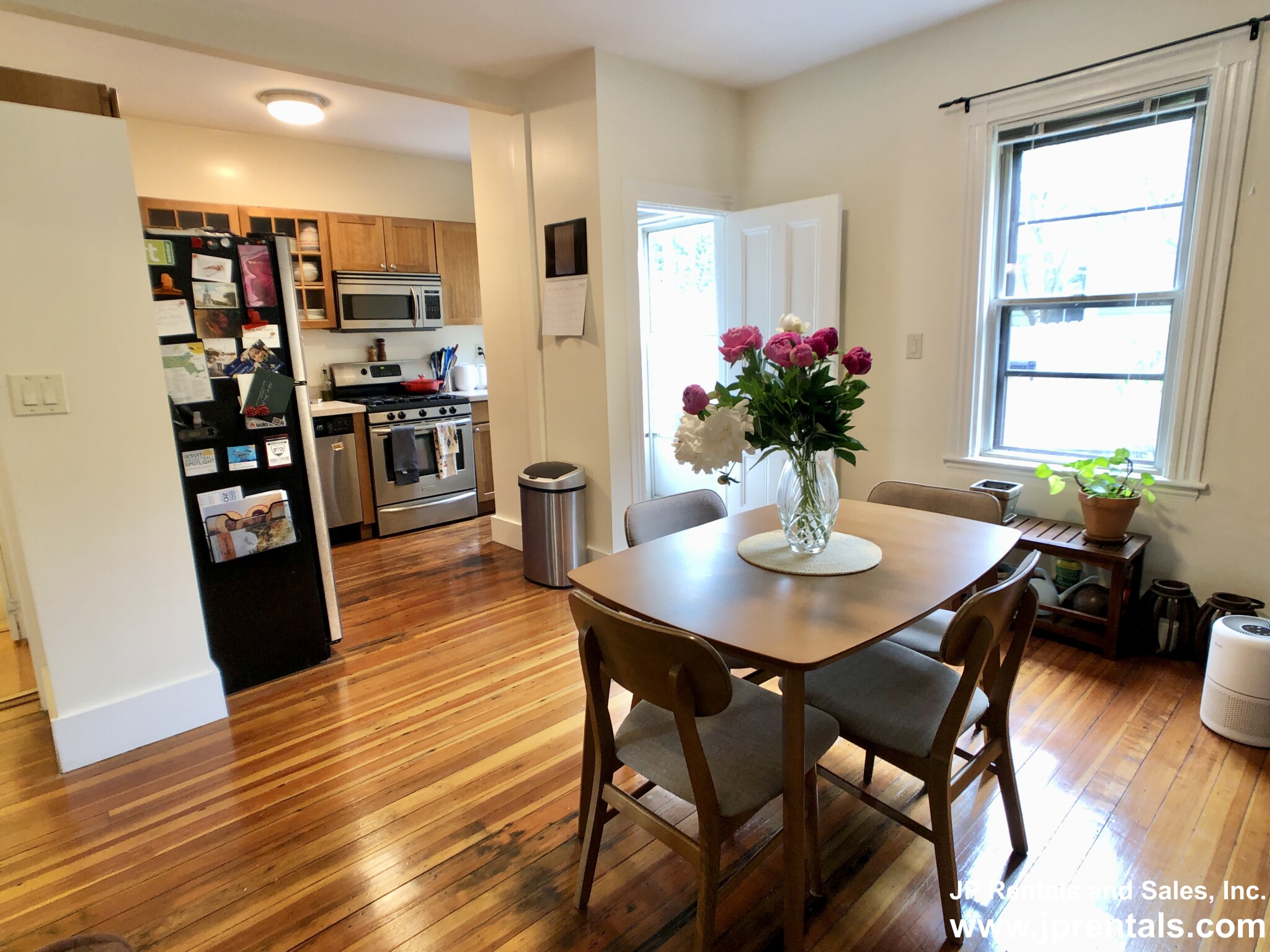 25 Lee St, Jamaica Plain