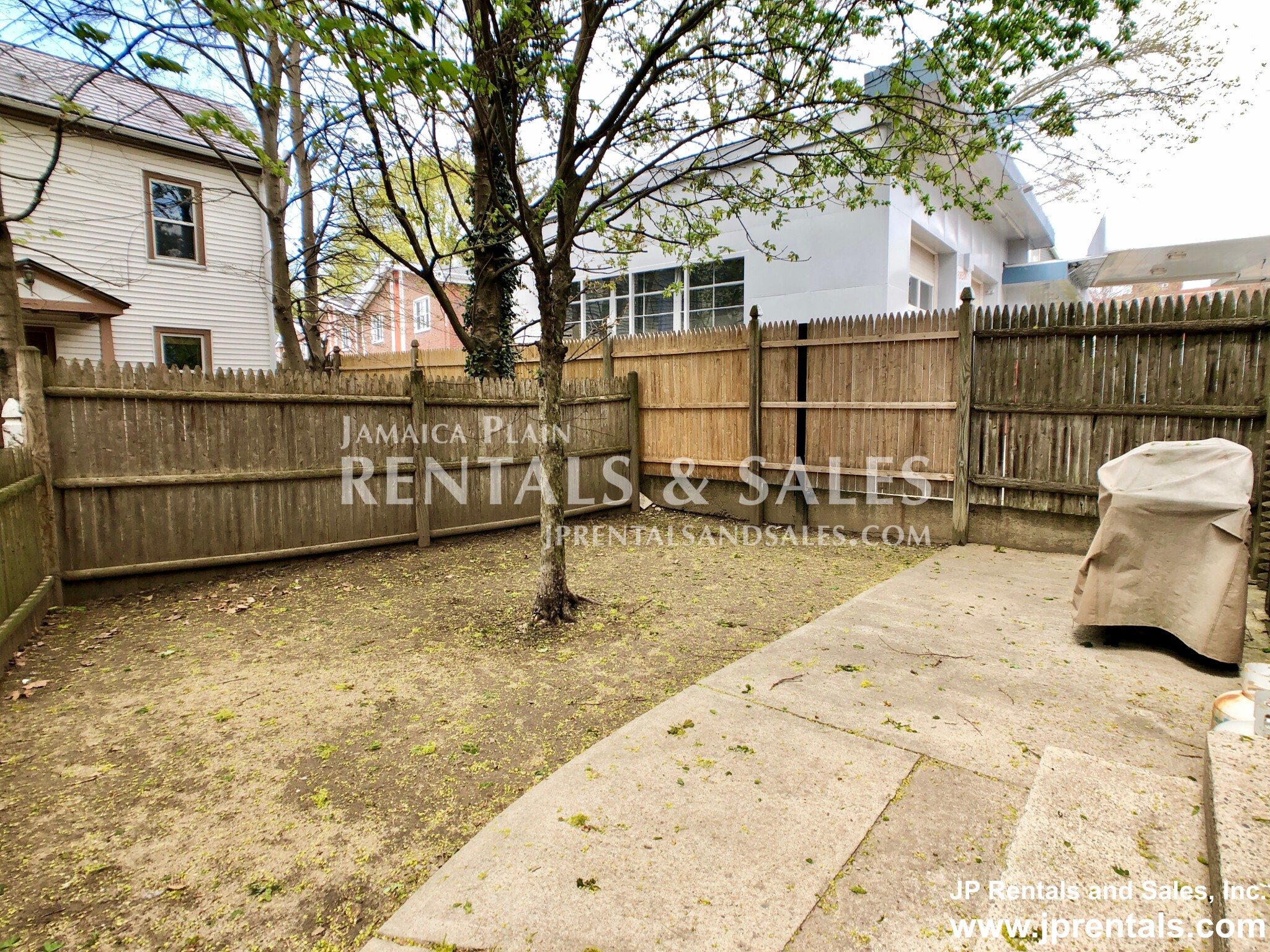 593 Centre St, Jamaica Plain