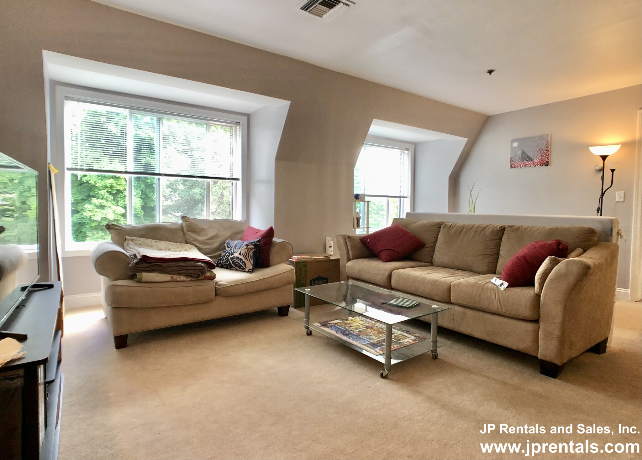 332 Jamaicaway, Jamaica Plain