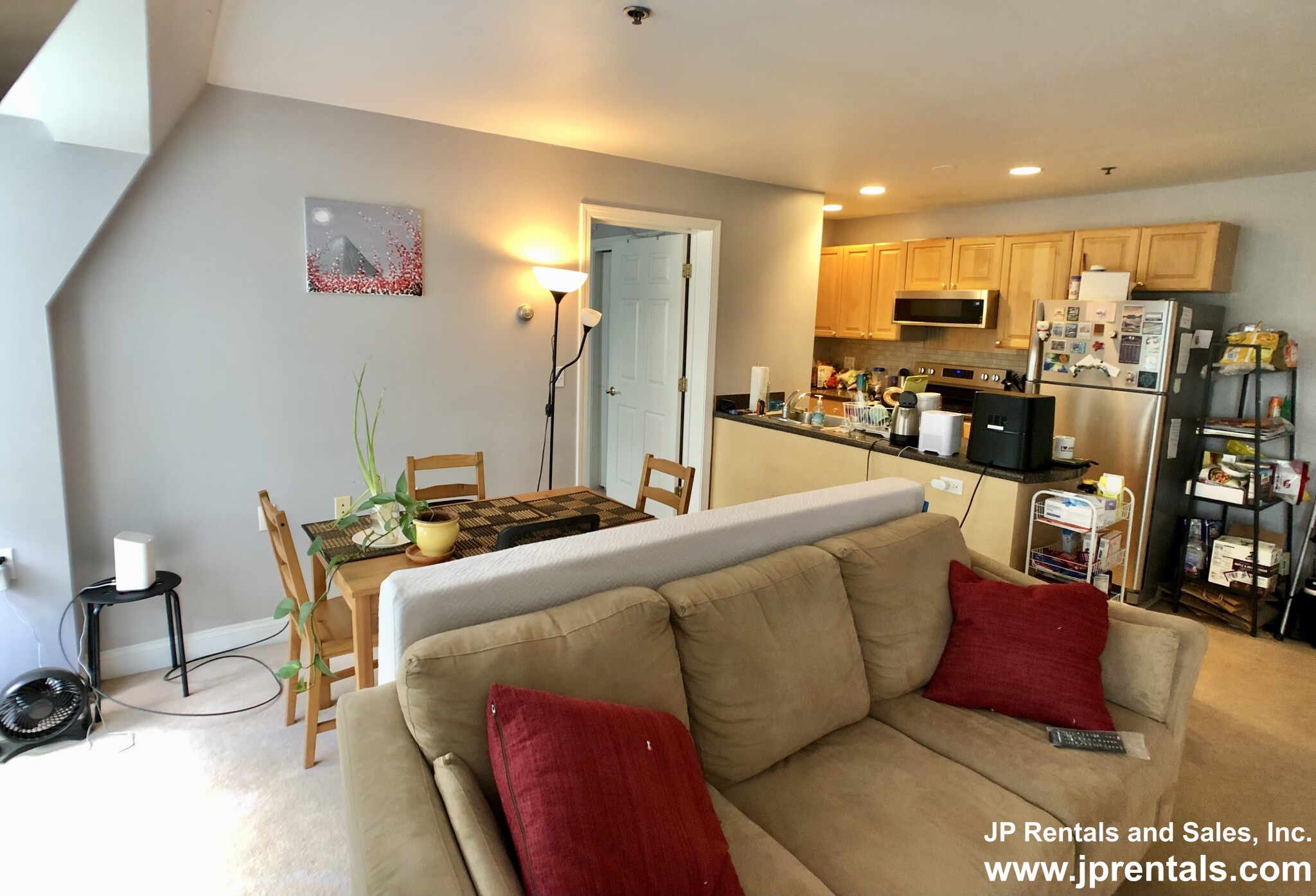 332 Jamaicaway, Jamaica Plain