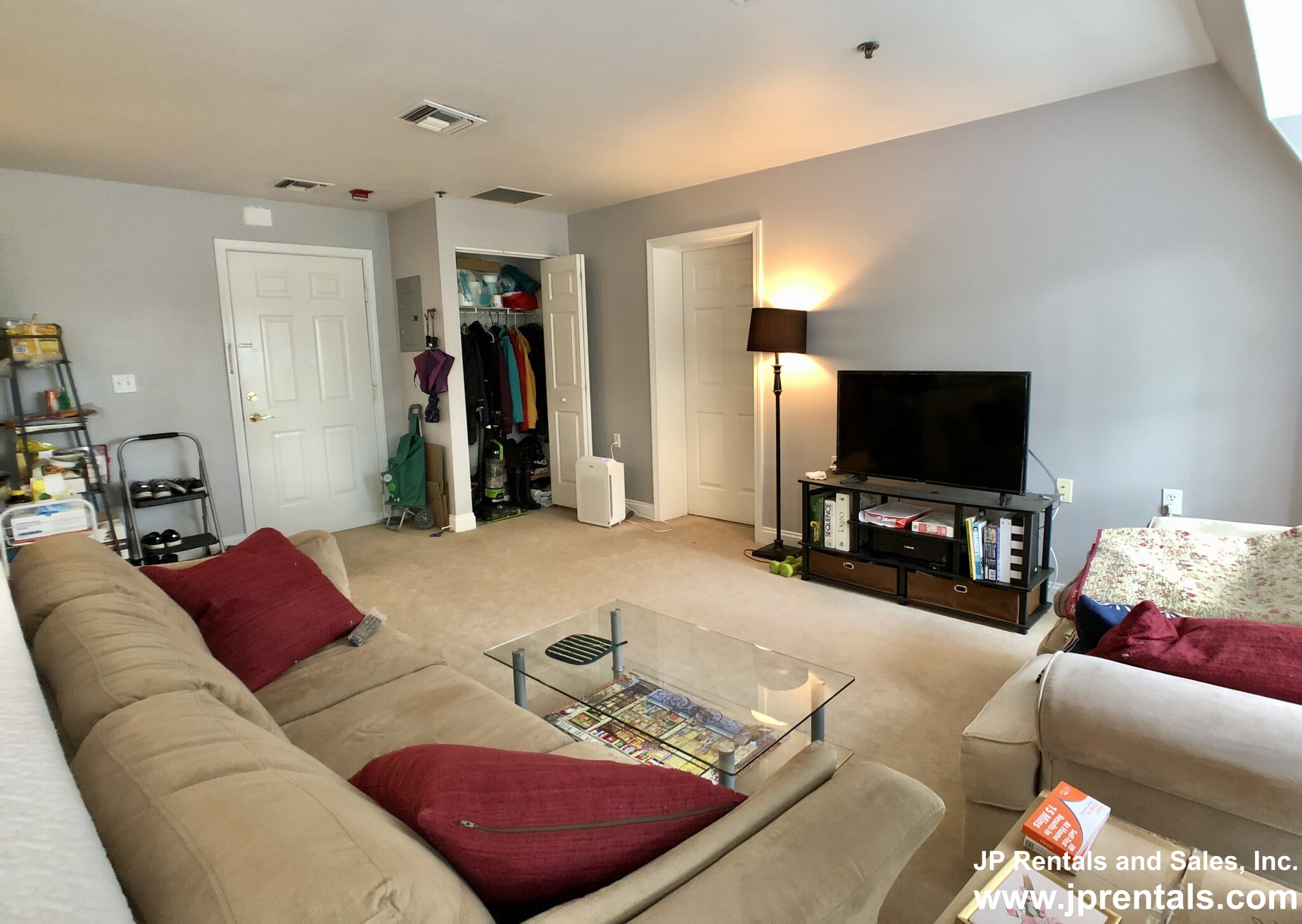 332 Jamaicaway, Jamaica Plain