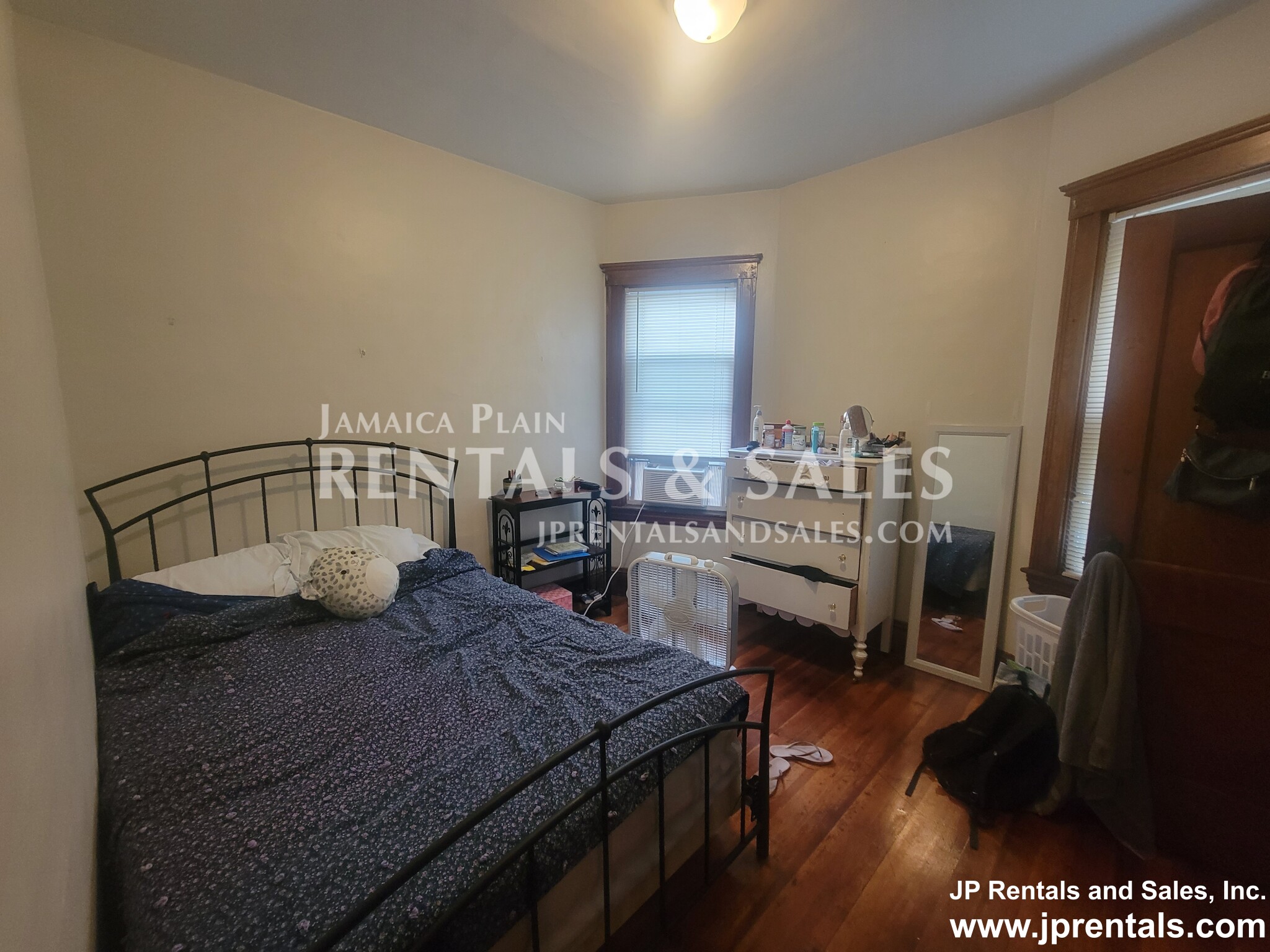 20 Glade Ave, Jamaica Plain