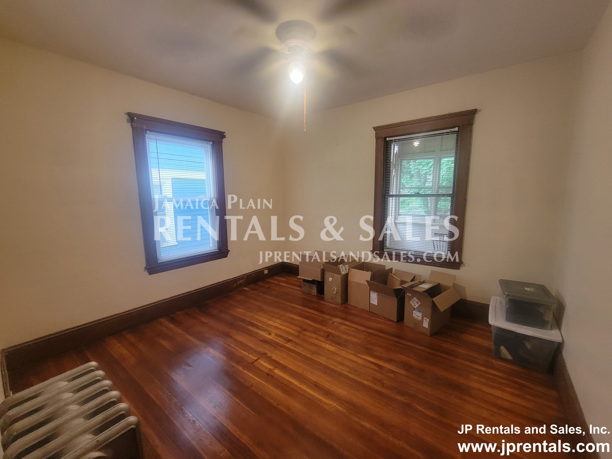 20 Glade Ave, Jamaica Plain