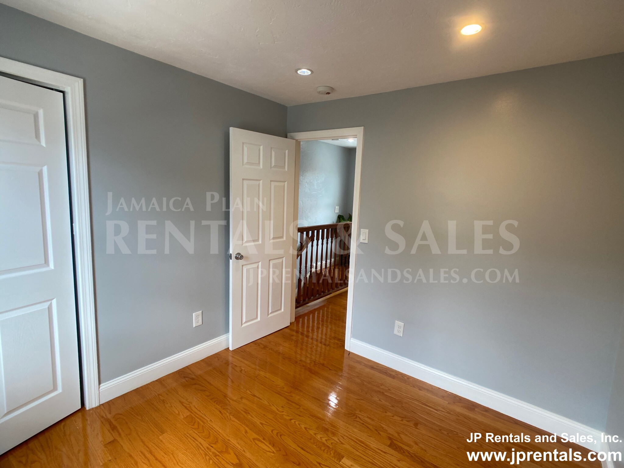 106 Montebello Rd, Jamaica Plain