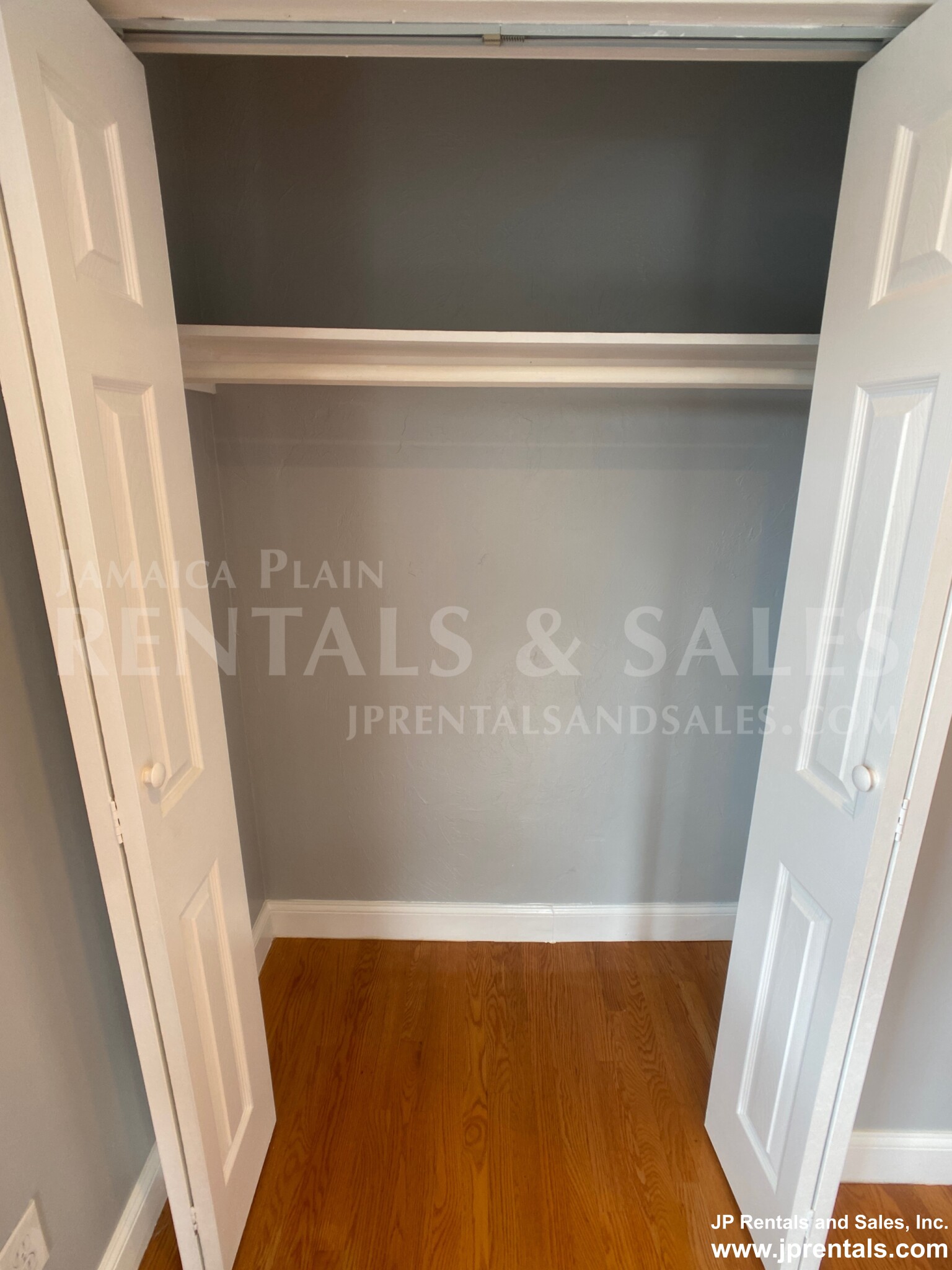 106 Montebello Rd, Jamaica Plain