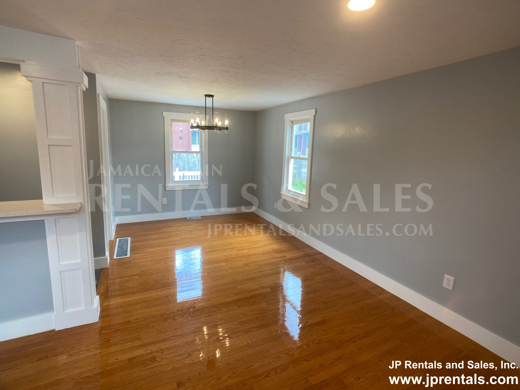 106 Montebello Rd, Jamaica Plain