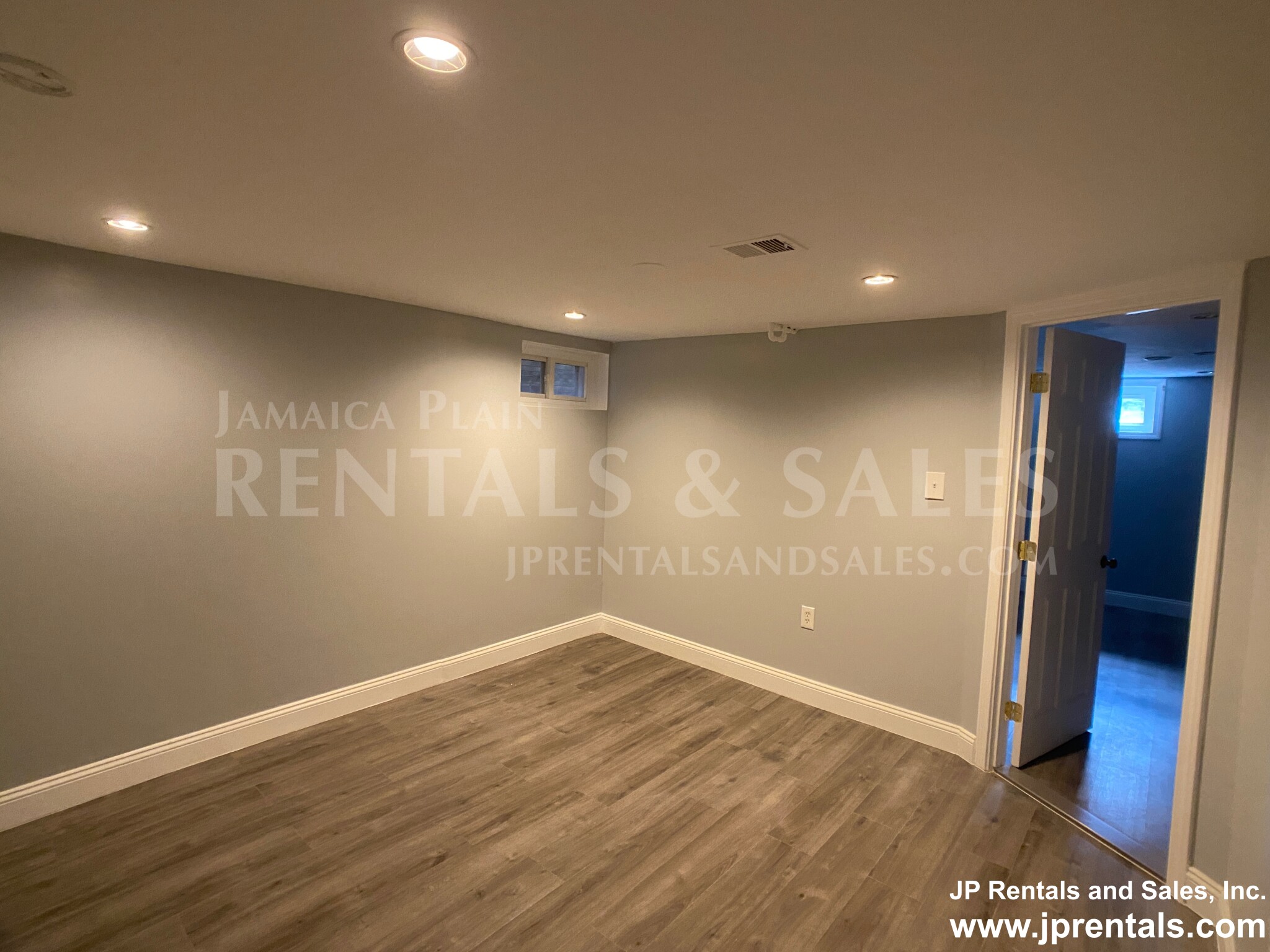 106 Montebello Rd, Jamaica Plain