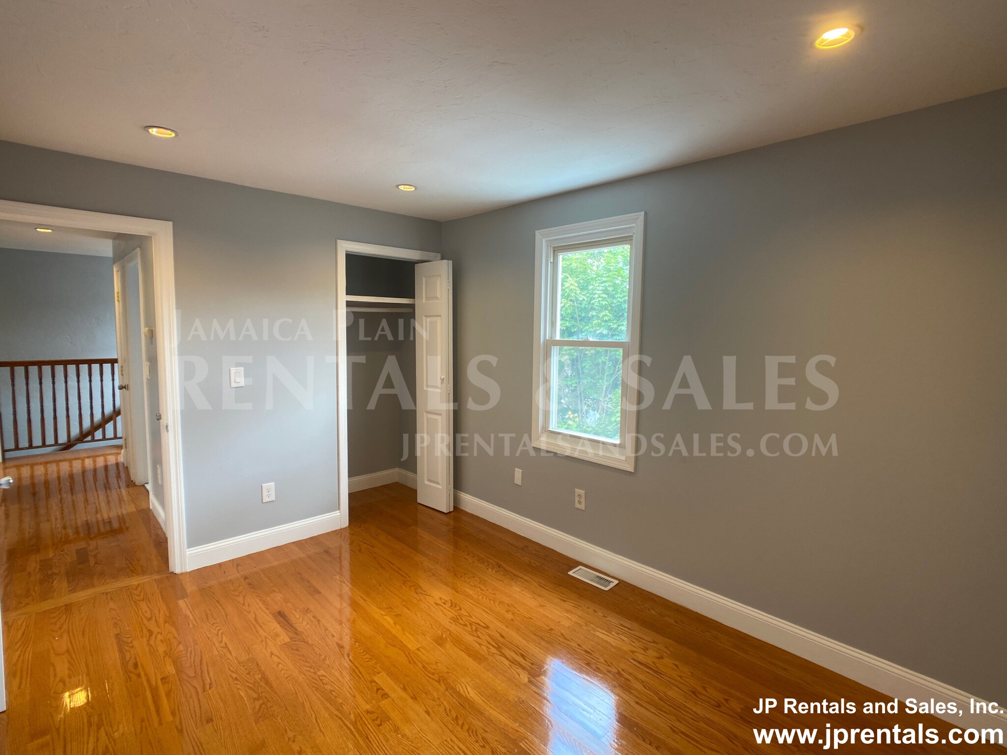 106 Montebello Rd, Jamaica Plain