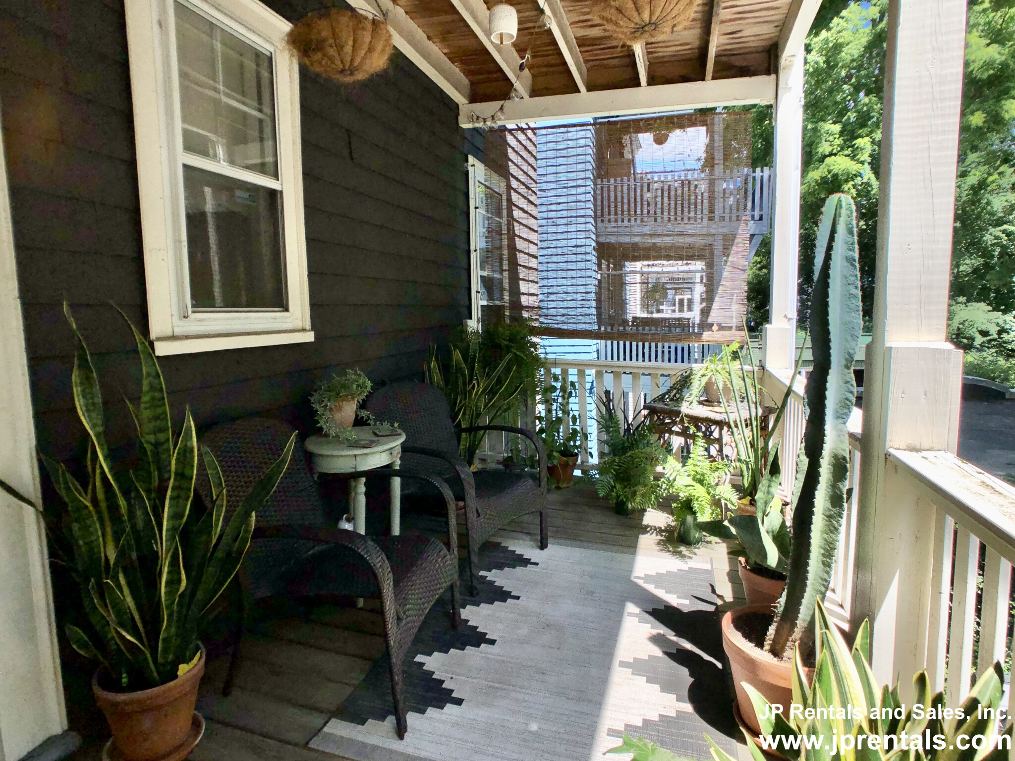 90 Forest Hills St, Jamaica Plain