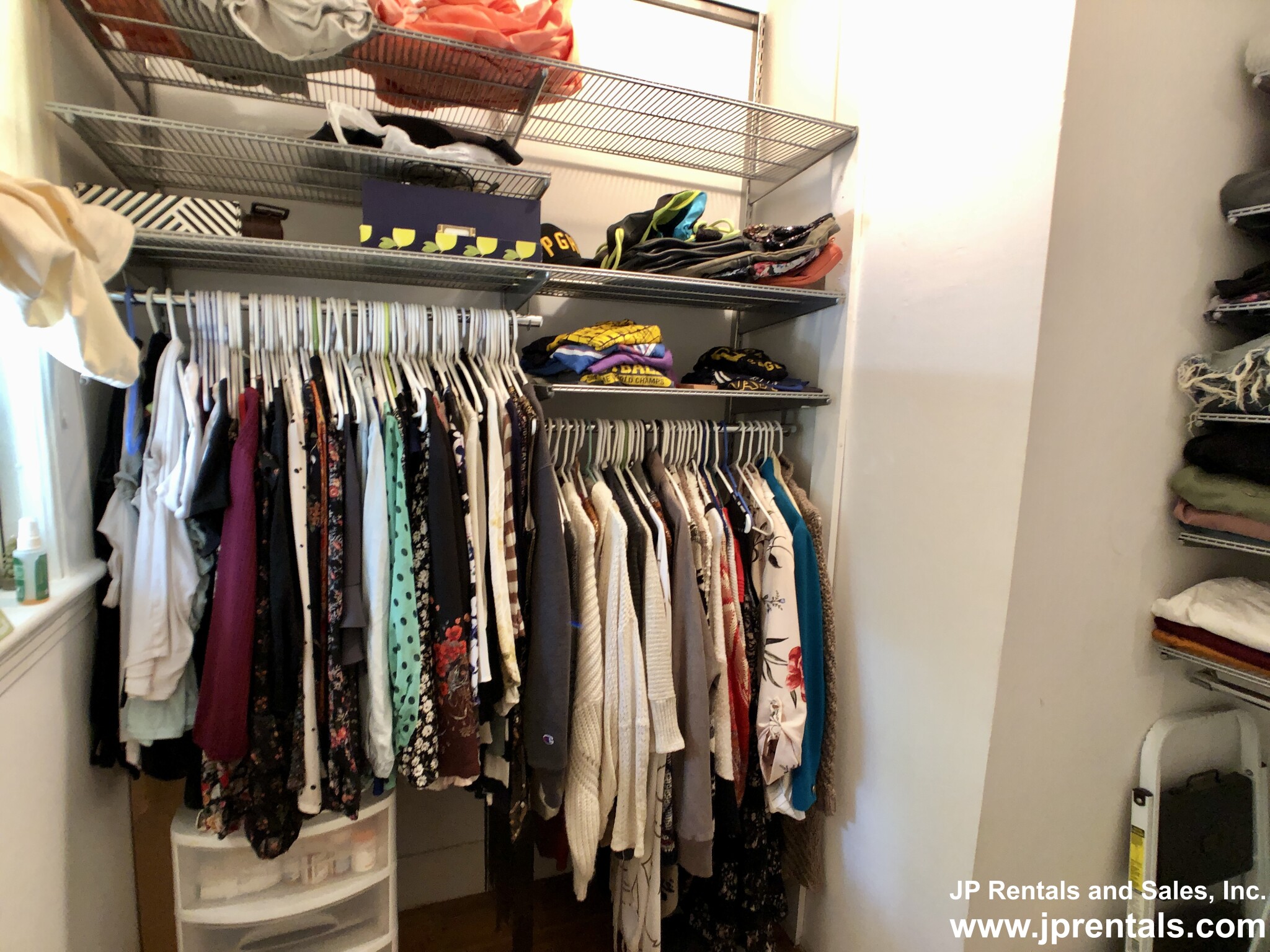 90 Forest Hills St, Jamaica Plain