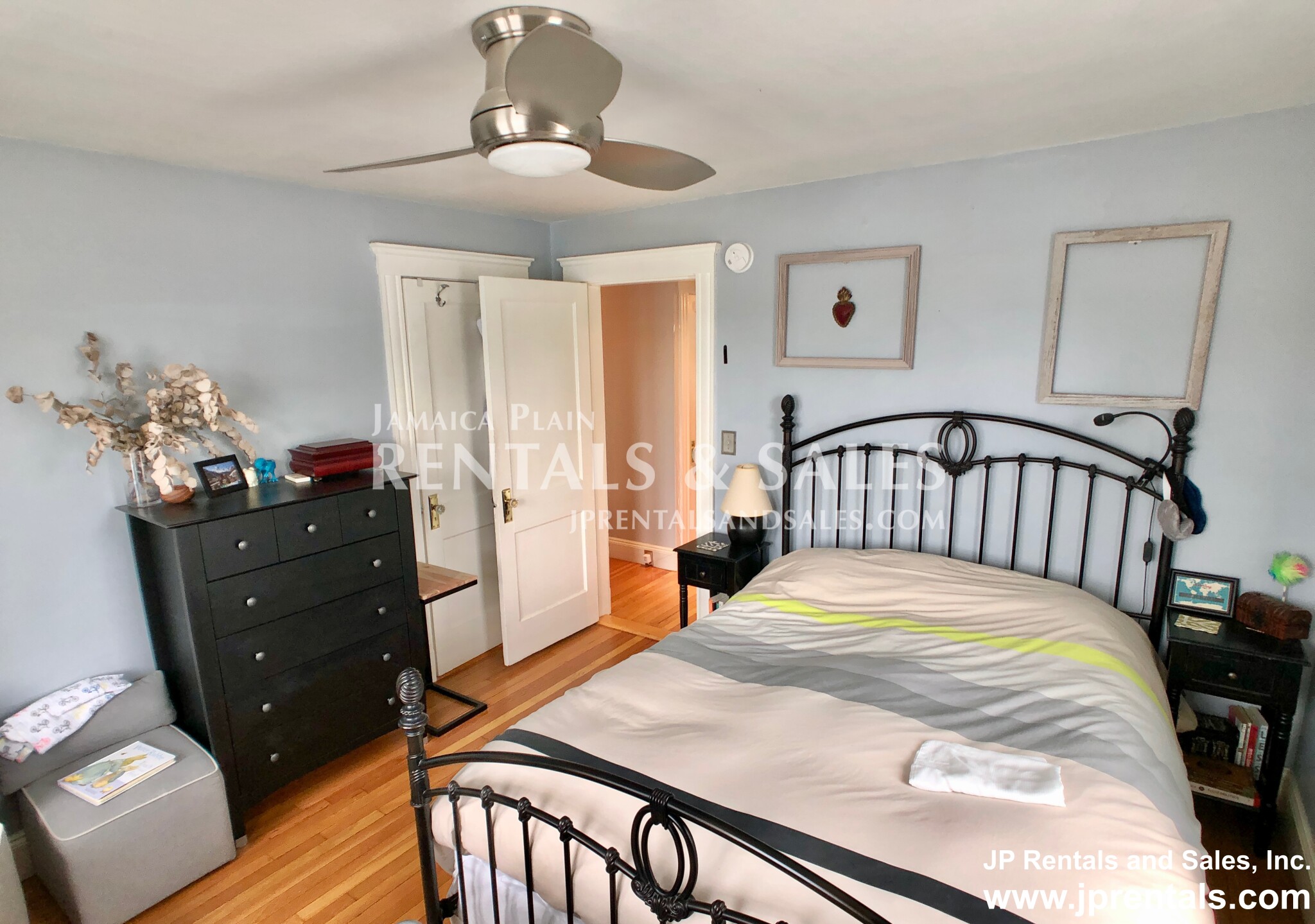 30 Iona St, Roslindale