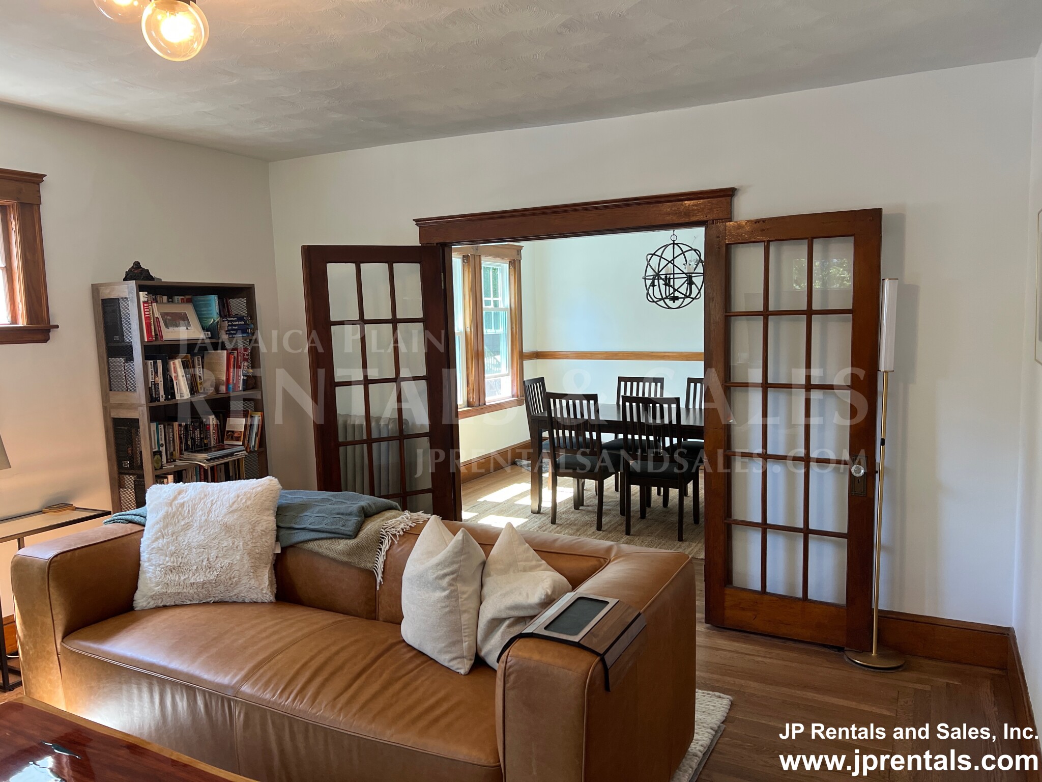 97 Rossmore Rd, Jamaica Plain