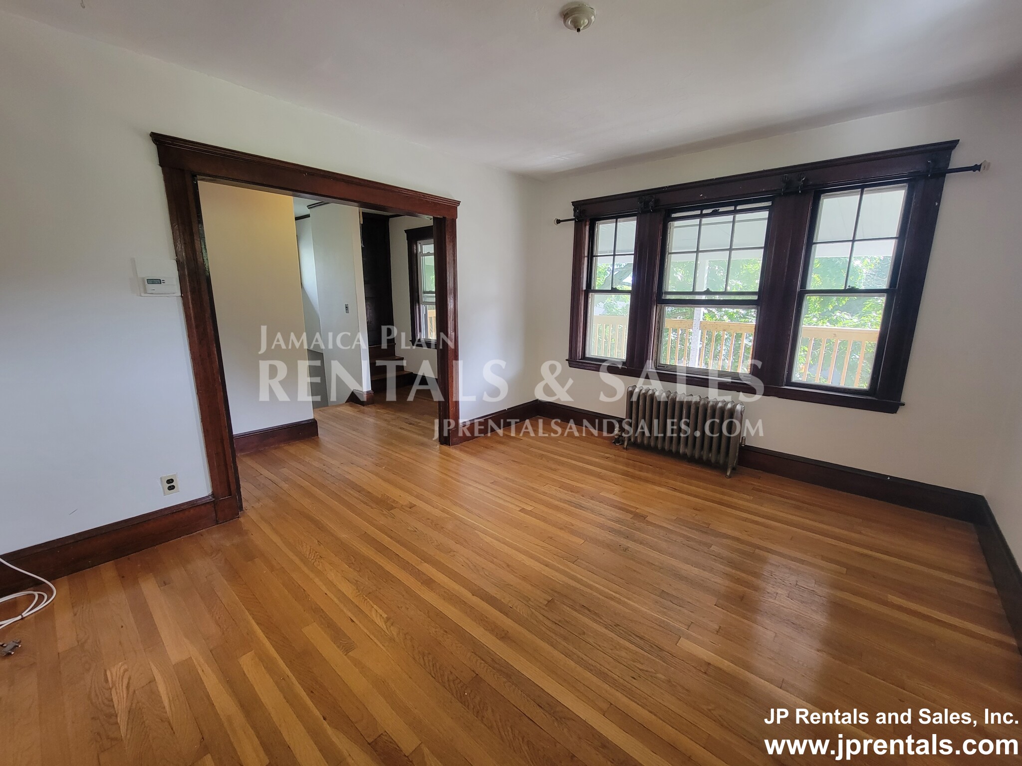 108 Bourne St, Jamaica Plain