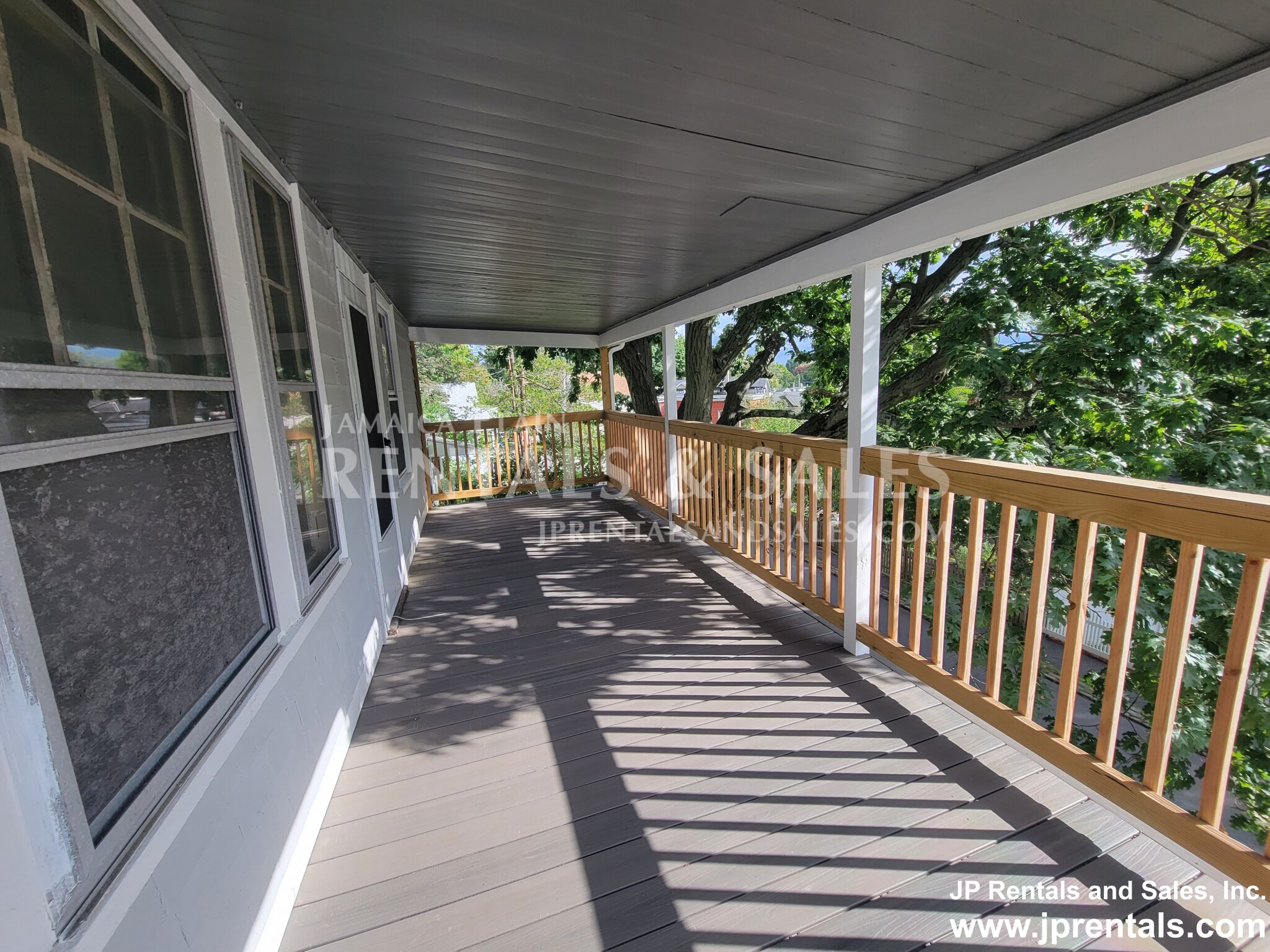 108 Bourne St, Jamaica Plain