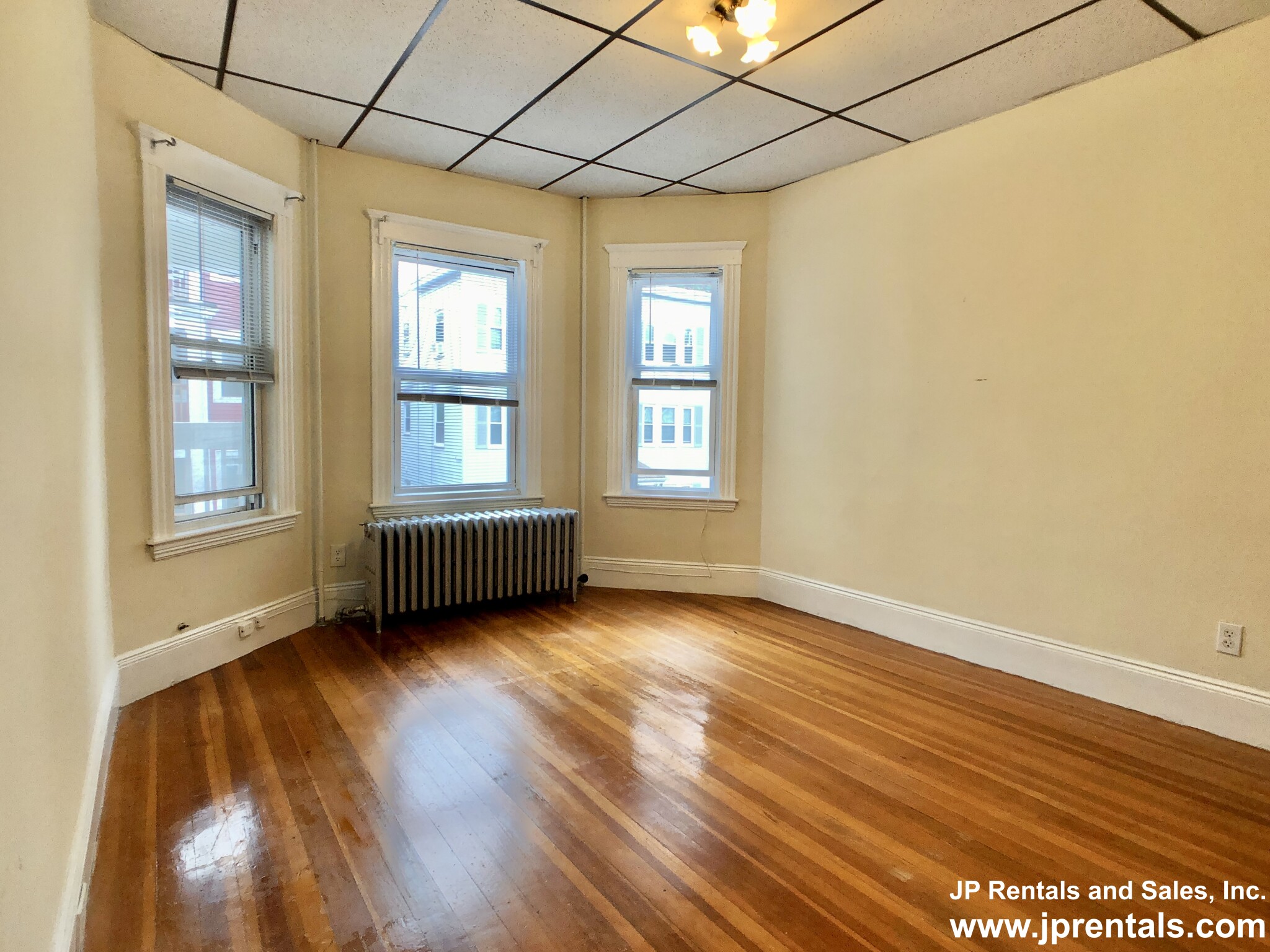 64 Parkton Rd, Jamaica Plain