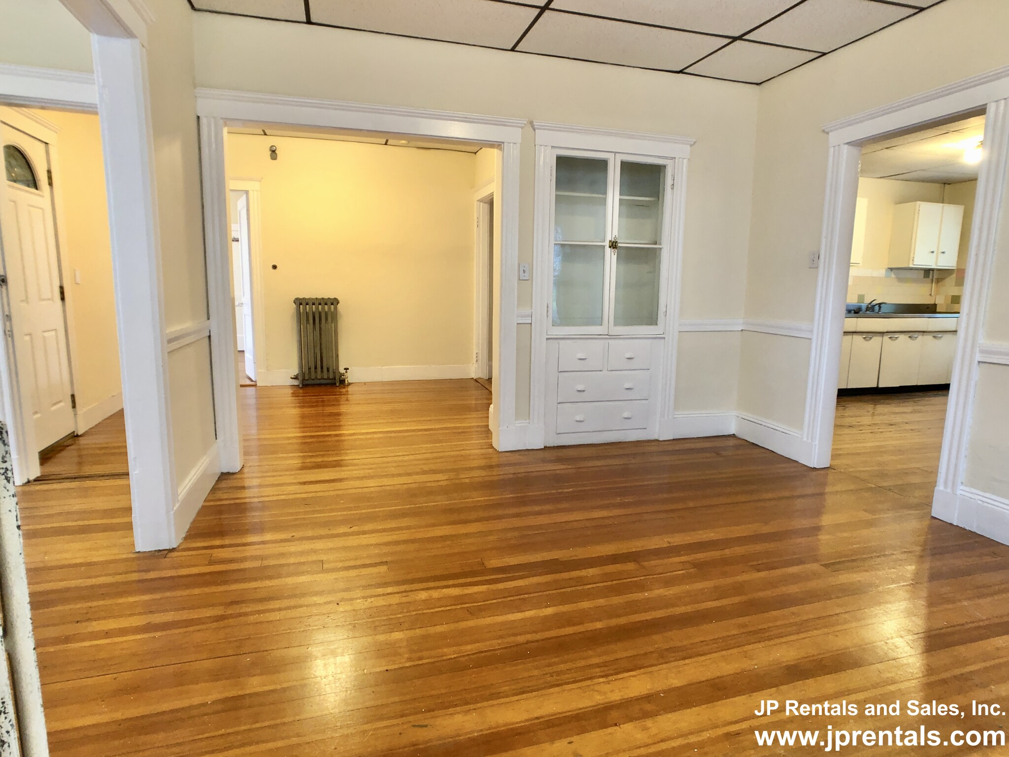 64 Parkton Rd, Jamaica Plain