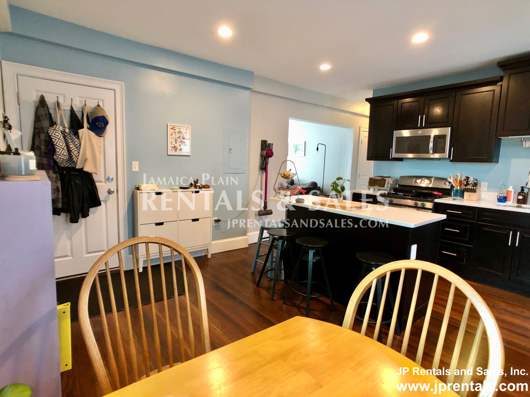 53 Wenham St, Jamaica Plain