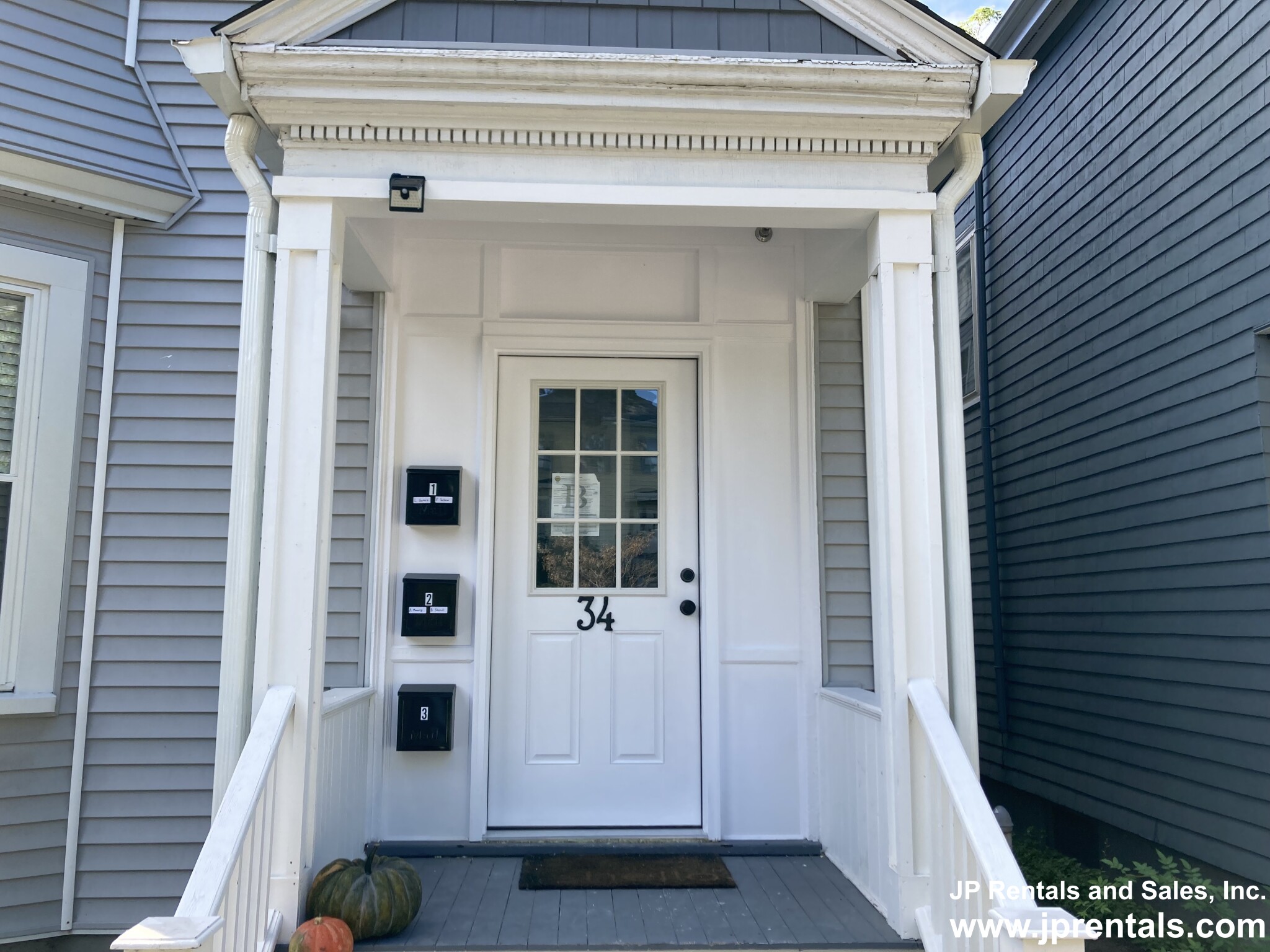 34 Evergreen St, Jamaica Plain