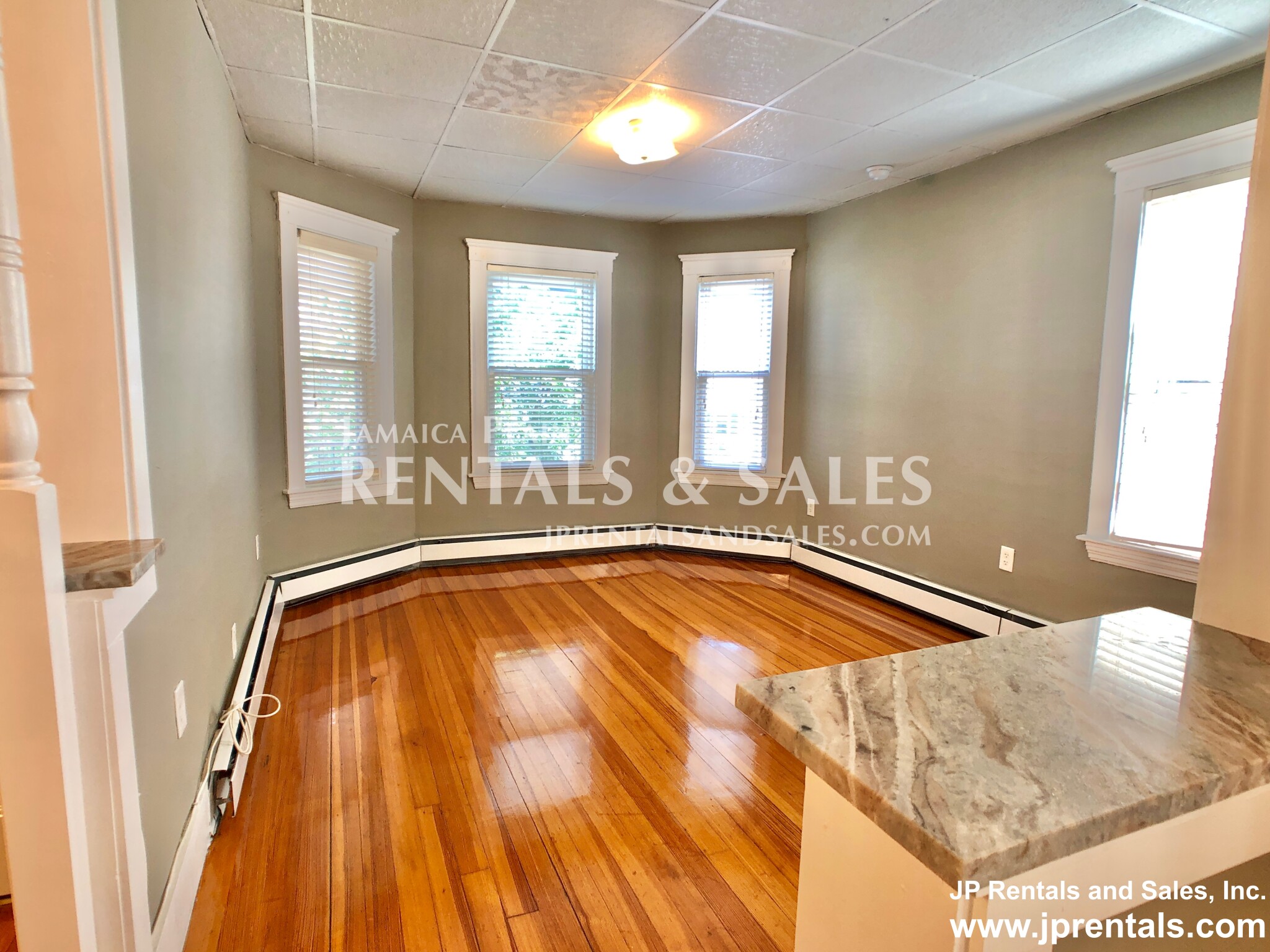 44 Parkton Rd, Jamaica Plain