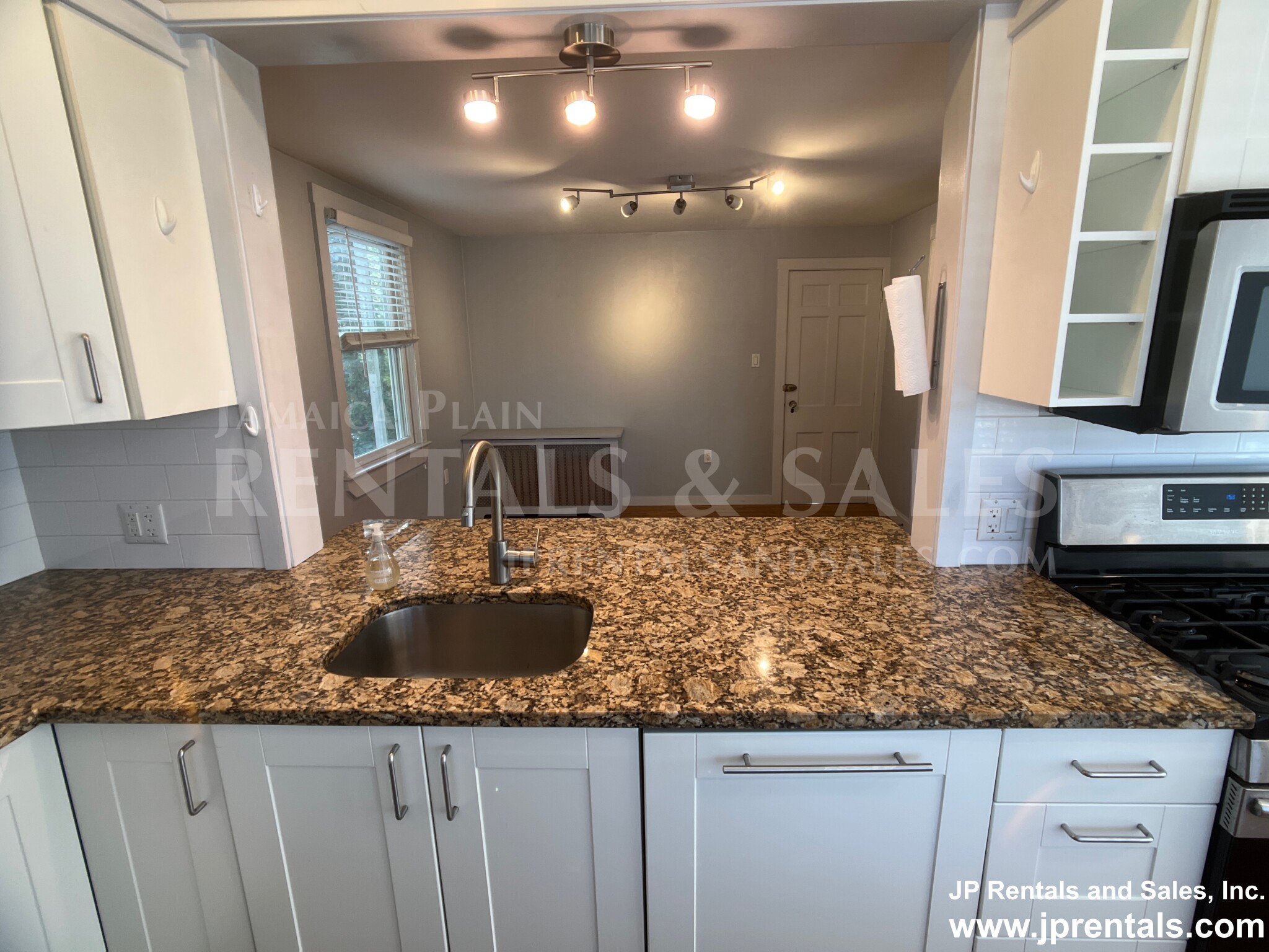 22 Peter Parley Rd, Jamaica Plain