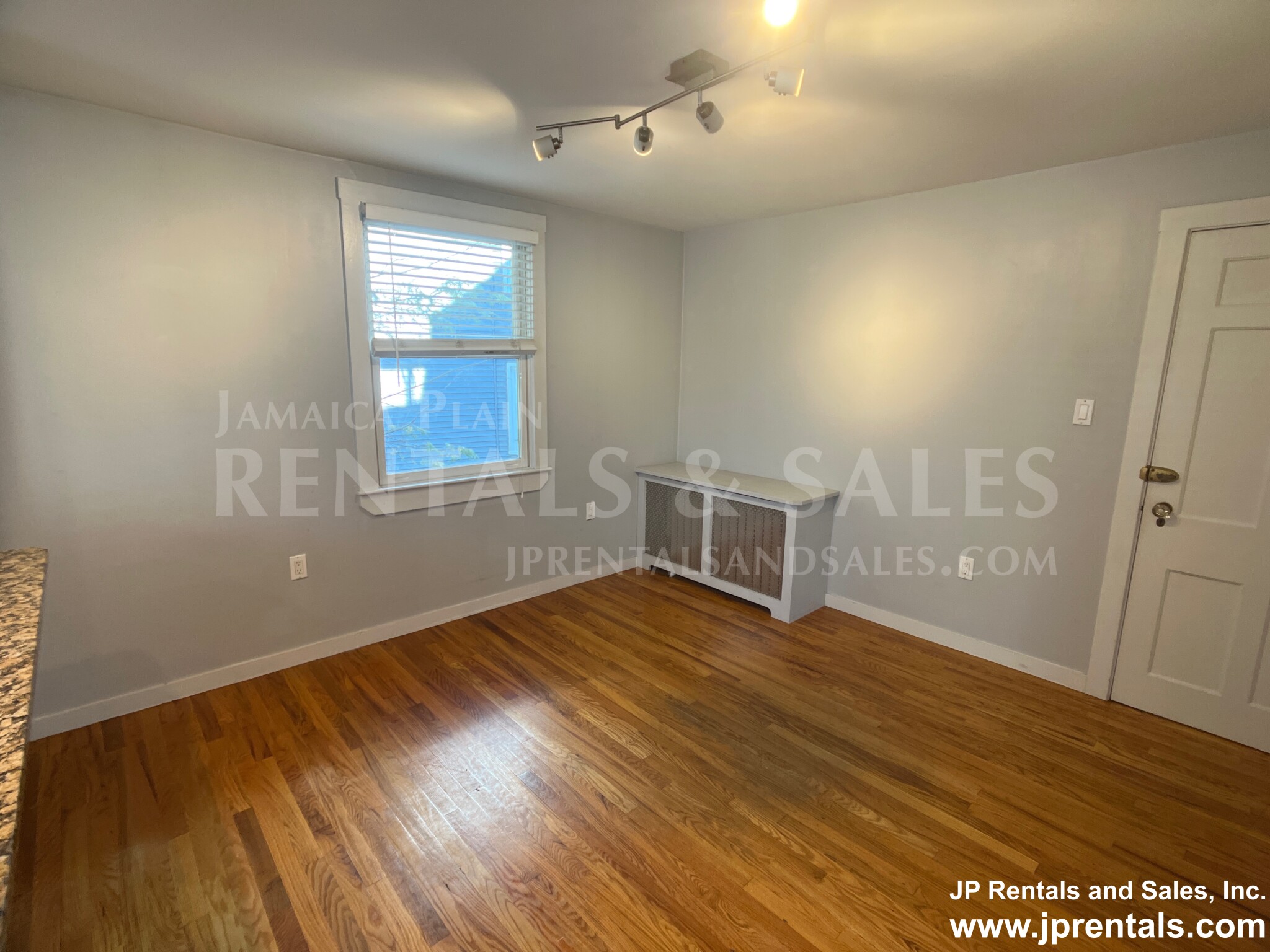 22 Peter Parley Rd, Jamaica Plain