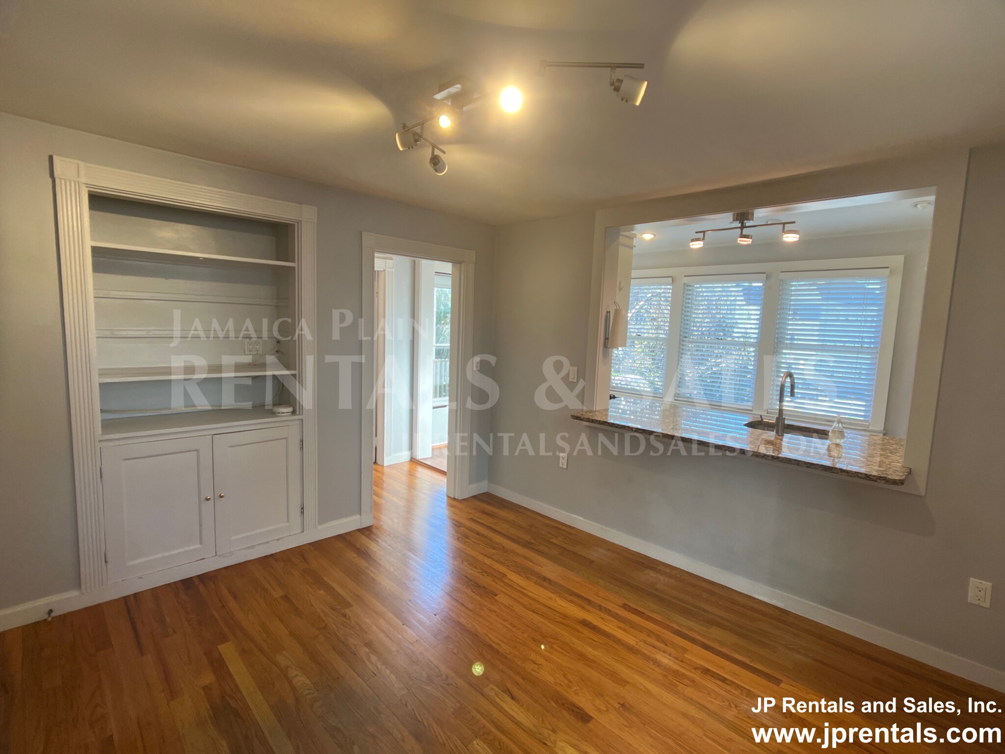 22 Peter Parley Rd, Jamaica Plain